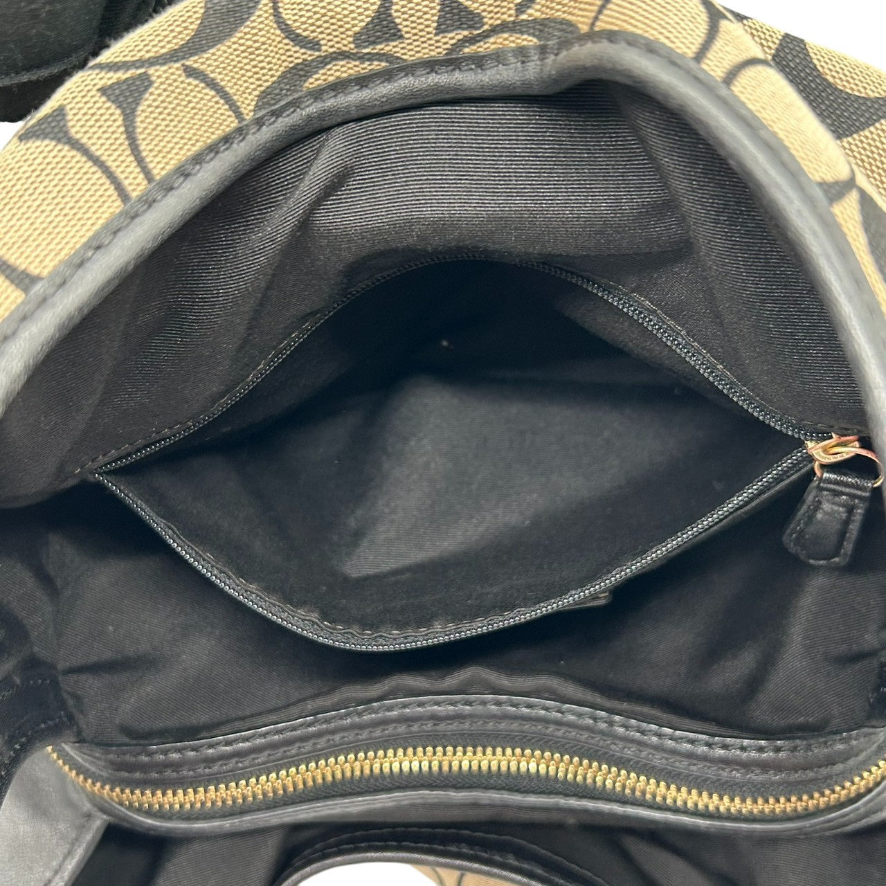 コーチ ショルダーバッグ ハンドバッグ ワンショルダー ホーボー シグネチャー キャンバス レザー 本革 ブラック ベージュ ターンロック A4可 大容量 肩掛け ハンドル調節可 レディース 通勤 通学 ビジネス エレガント COACH 32907 s82