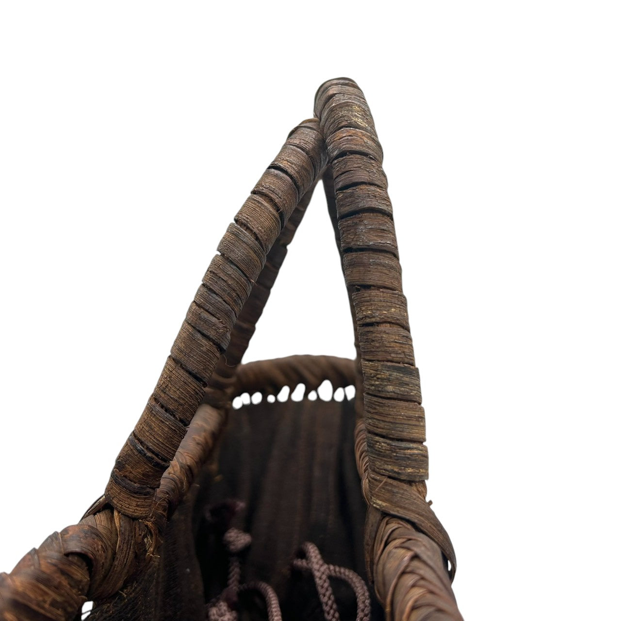 【美品】国産 山葡萄 かごバッグ 網代編み 巾着付き ハンドバッグ トートバッグ 天然素材 ヤマブドウ 籠バッグ 伝統工芸品 民藝 和装 着物 浴衣 レディース 大人 上品 粋 おしゃれ 育てるバッグ 一生もの 職人 手仕事 D