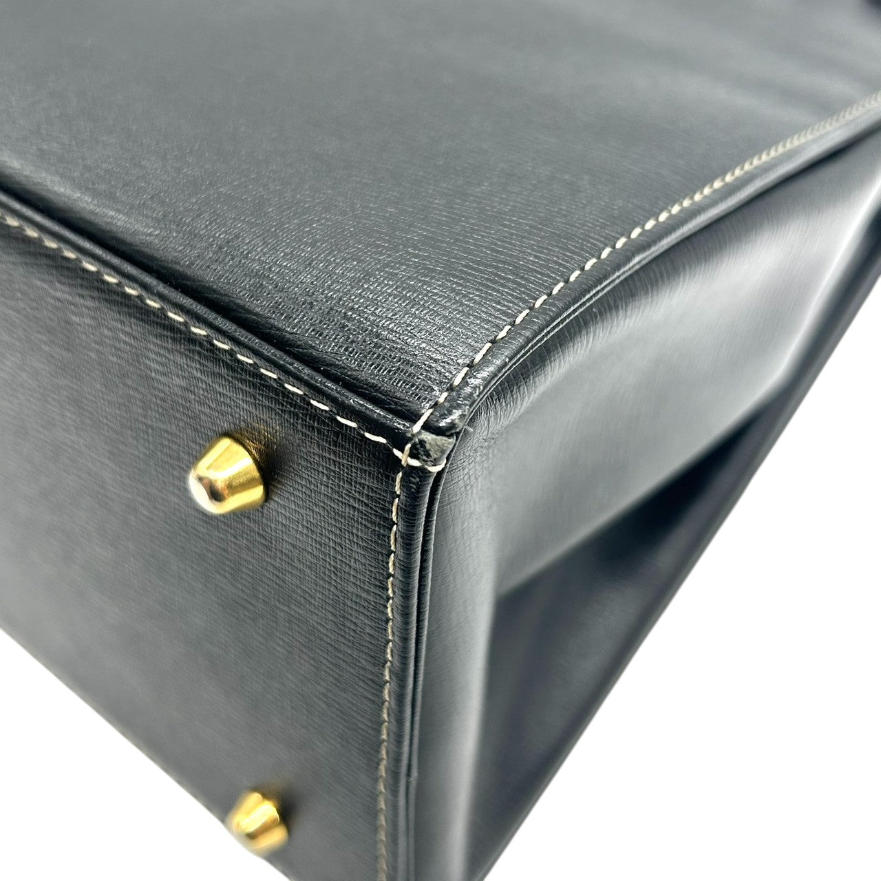 【美品】BURBERRY バーバリー ハンドバッグ トートバッグ レザー 本革 ブラック 黒 ゴールド金具 ロゴプレート 自立可 レディース フォーマル ビジネス オフィス 冠婚葬祭 セレモニー エレガント 上品 きれいめ クラシック s34