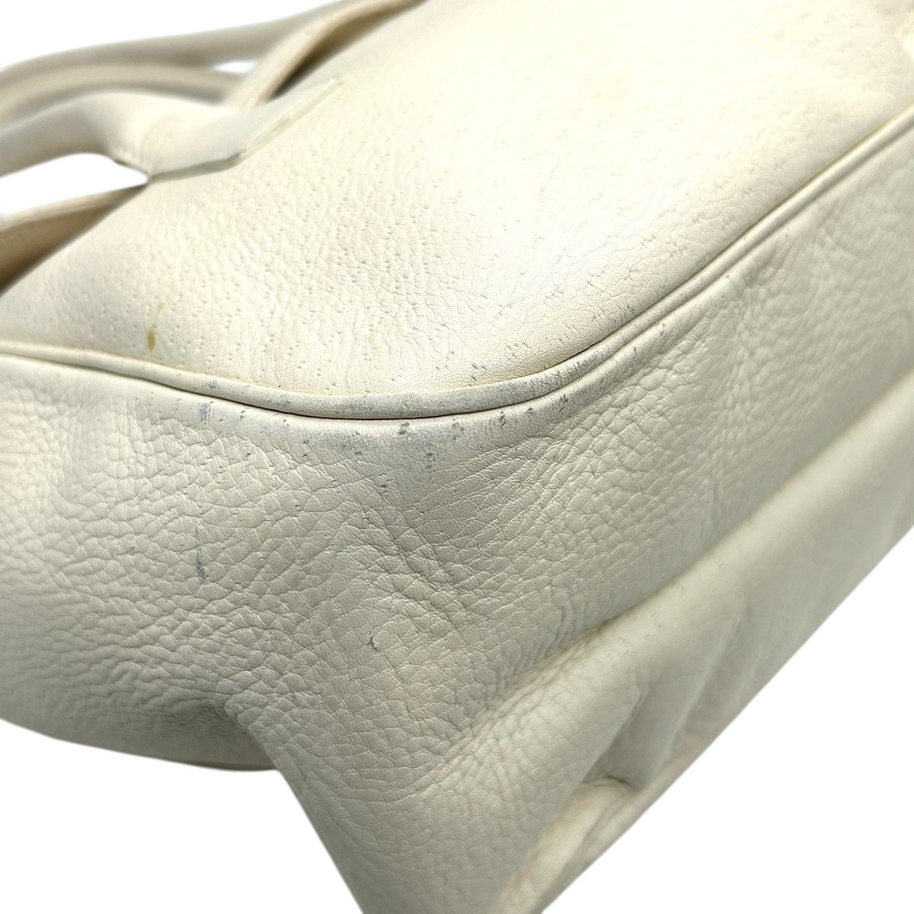 サルヴァトーレフェラガモ ハンドバッグ トートバッグ ガンチーニ レザー 本革 ホワイト系 ゴールド金具 レディース フォーマル ビジネス エレガント 上品 きれいめ 大容量 自立可 イタリア製 型番AB-21 6394 s3