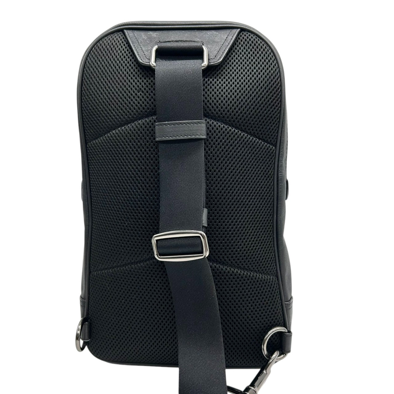 【美品】コーチ ボディバッグ スリングバッグ シグネチャー PVC レザー ブラック グレー ワンショルダー 斜め掛け可 メンズ レディース ユニセックス コンパクト 軽量 旅行 アウトドア カジュアル スタイリッシュ COACH C2932 s18