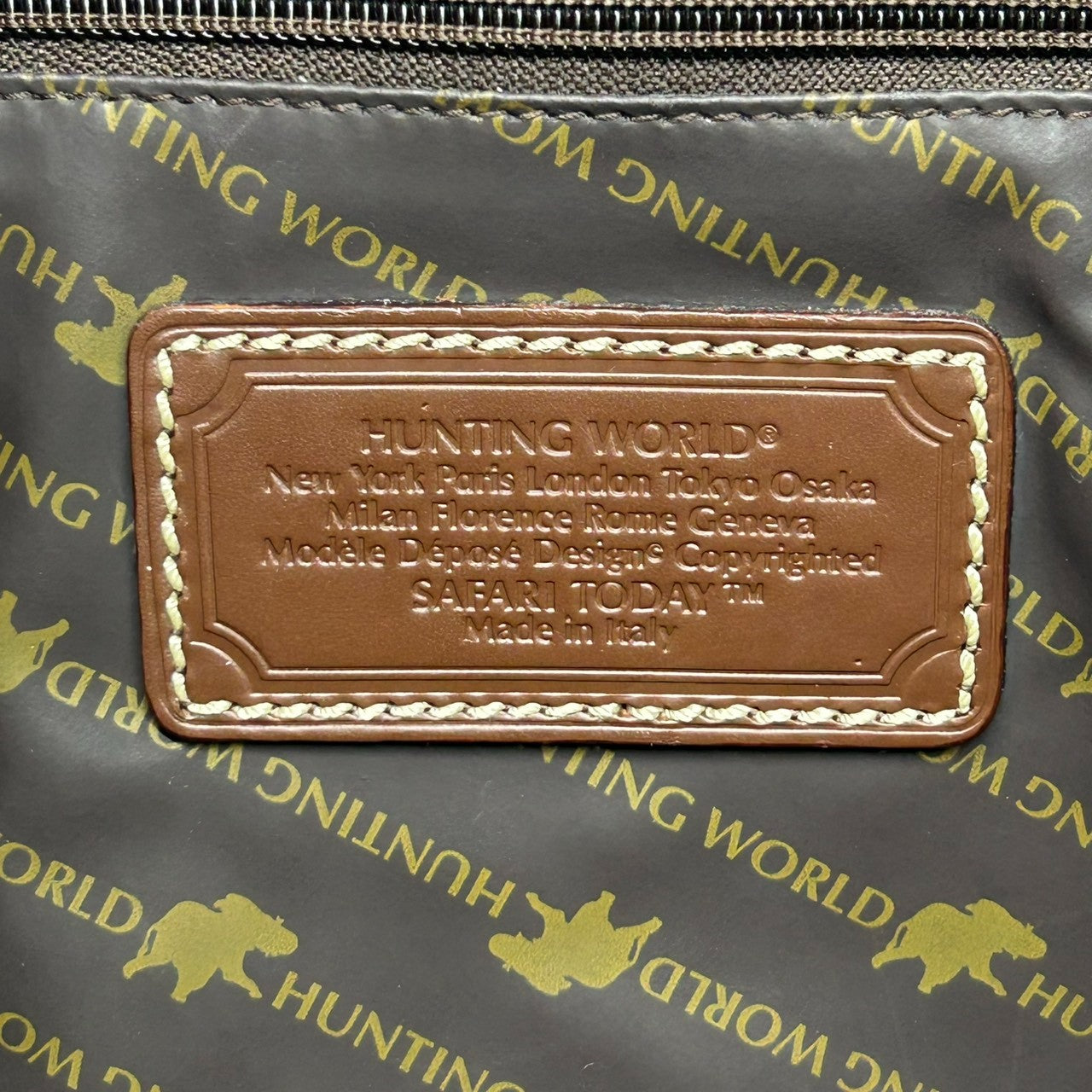 ハンティングワールド トートバッグ サファリトゥデイ ワンショルダー ナイロン レザー ブラウン デカロゴ A4収納可 大容量 肩掛け可 メンズ レディース ユニセックス 通勤 通学 定番人気モデル イタリア製 HUNTING WORLD s18
