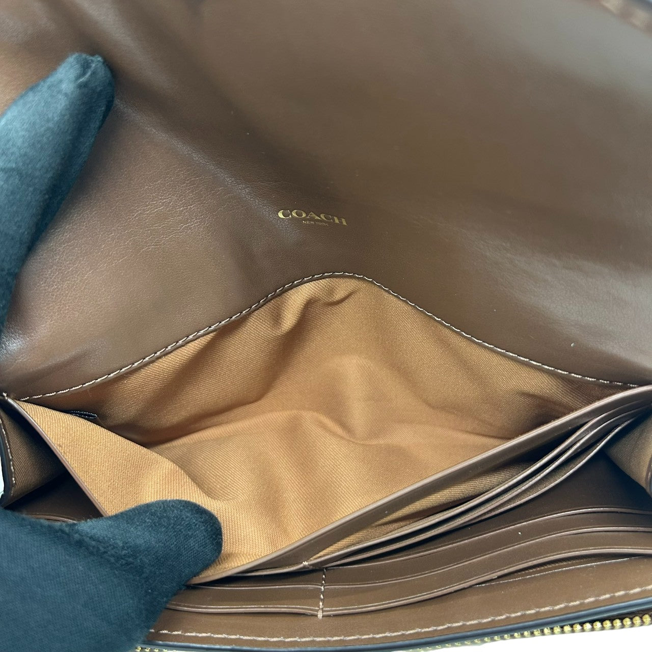 【美品】コーチ 長財布 フラップウォレット シグネチャー PVC レザー ブラウン ホワイト レディース COACH Cロゴ エレガント フェミニン 大容量 カード収納豊富 スナップボタン開閉 クラシック バイカラーデザイン w2