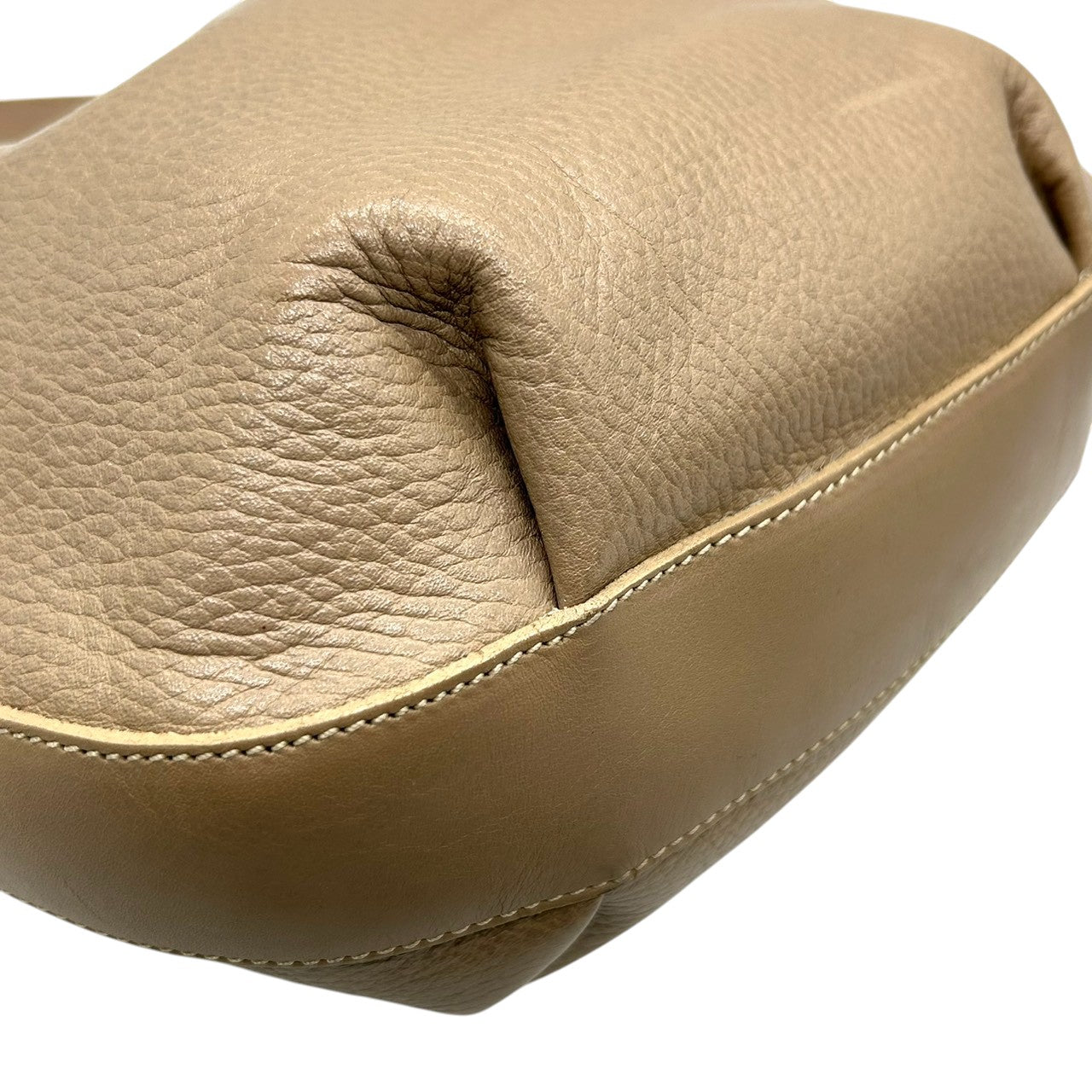 【美品】希少 USA製 コーチ オールドコーチ 巾着型 ショルダーバッグ バケットバッグ グラブタンレザー 本革 ベージュ グレージュ レディース 斜め掛け可 クラシックデザイン エレガント ビンテージ COACH s44