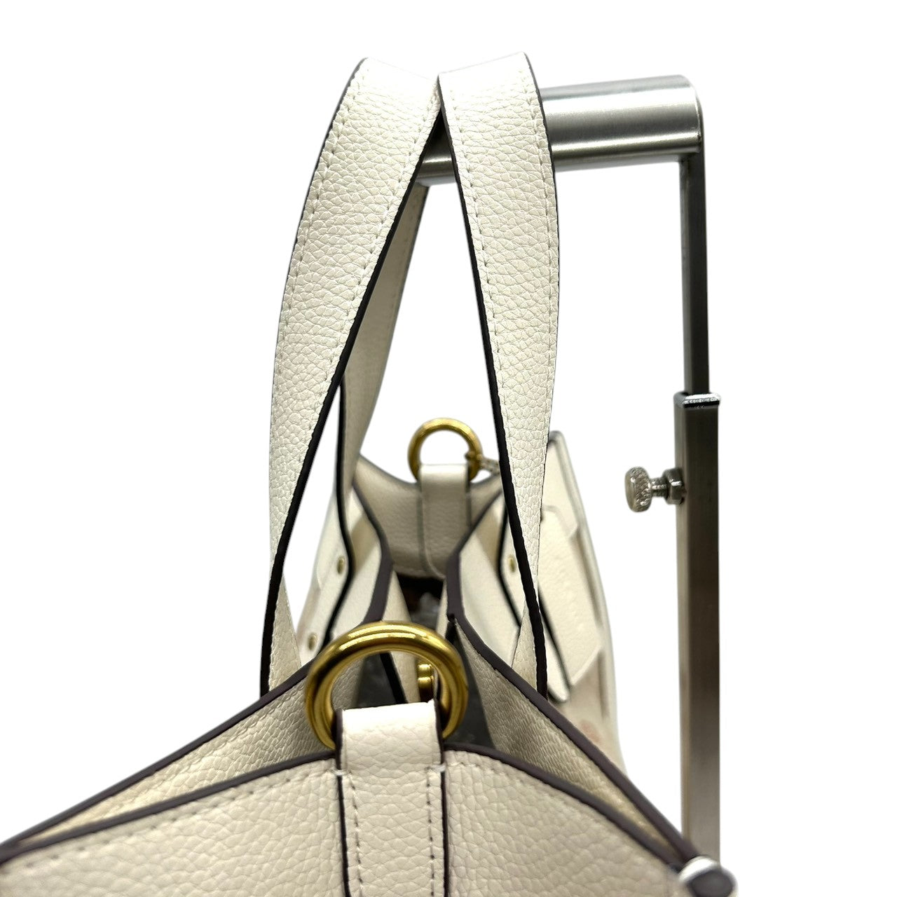 【極美品／未使用級】コーチ フィールドトート 30 2WAY ショルダーバッグ 89148 ホースアンドキャリッジ 馬車柄 PVC レザー ホワイト A4可 レディース 斜め掛け可 自立可 COACH トートバッグ s61