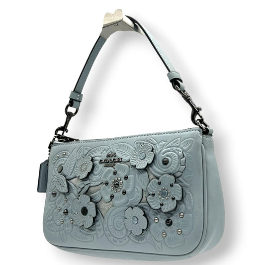 【美品】コーチ ティーローズ フローラル ハンドバッグ 12055 レザー スウェード ライトブルー アクセサリーポーチ リストレット レディース COACH 花柄 エンボス スタッズ グリッター ミニバッグ パーティバッグ s12