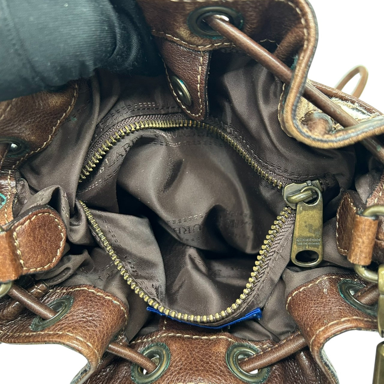 バーバリーブルーレーベル 巾着型 ショルダーバッグ ノバチェック ウール レザー ブラウン レディース BURBERRY BLUE LABEL 斜め掛け ポシェット ミニバッグ ドローストリング クラシックデザイン 人気モデル E10