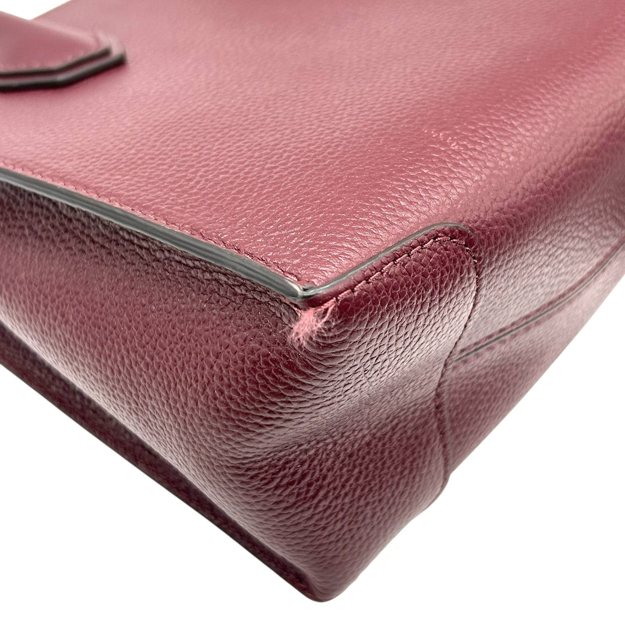 【極美品／未使用級】マイケルコース 2WAY ハンドバッグ ショルダーバッグ レザー ボルドー レッド系 レディース MKチャーム 斜め掛け可 自立可 MICHAEL KORS サッチェルバッグ エレガント コンパクト E10