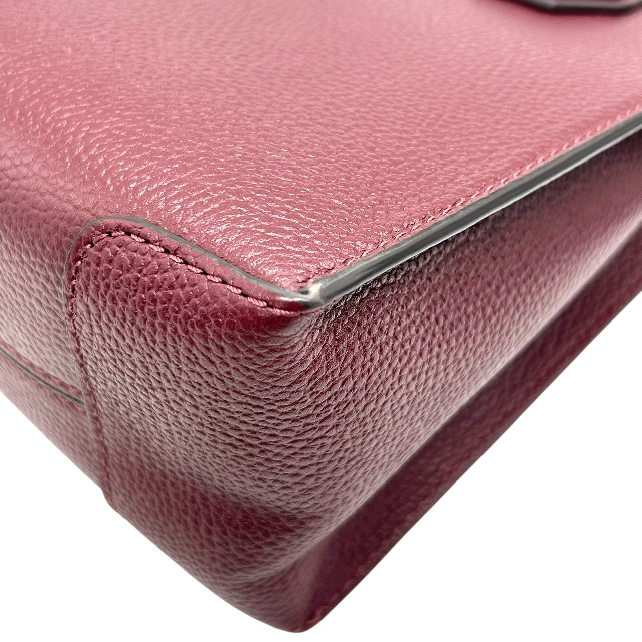 【極美品／未使用級】マイケルコース 2WAY ハンドバッグ ショルダーバッグ レザー ボルドー レッド系 レディース MKチャーム 斜め掛け可 自立可 MICHAEL KORS サッチェルバッグ エレガント コンパクト E10