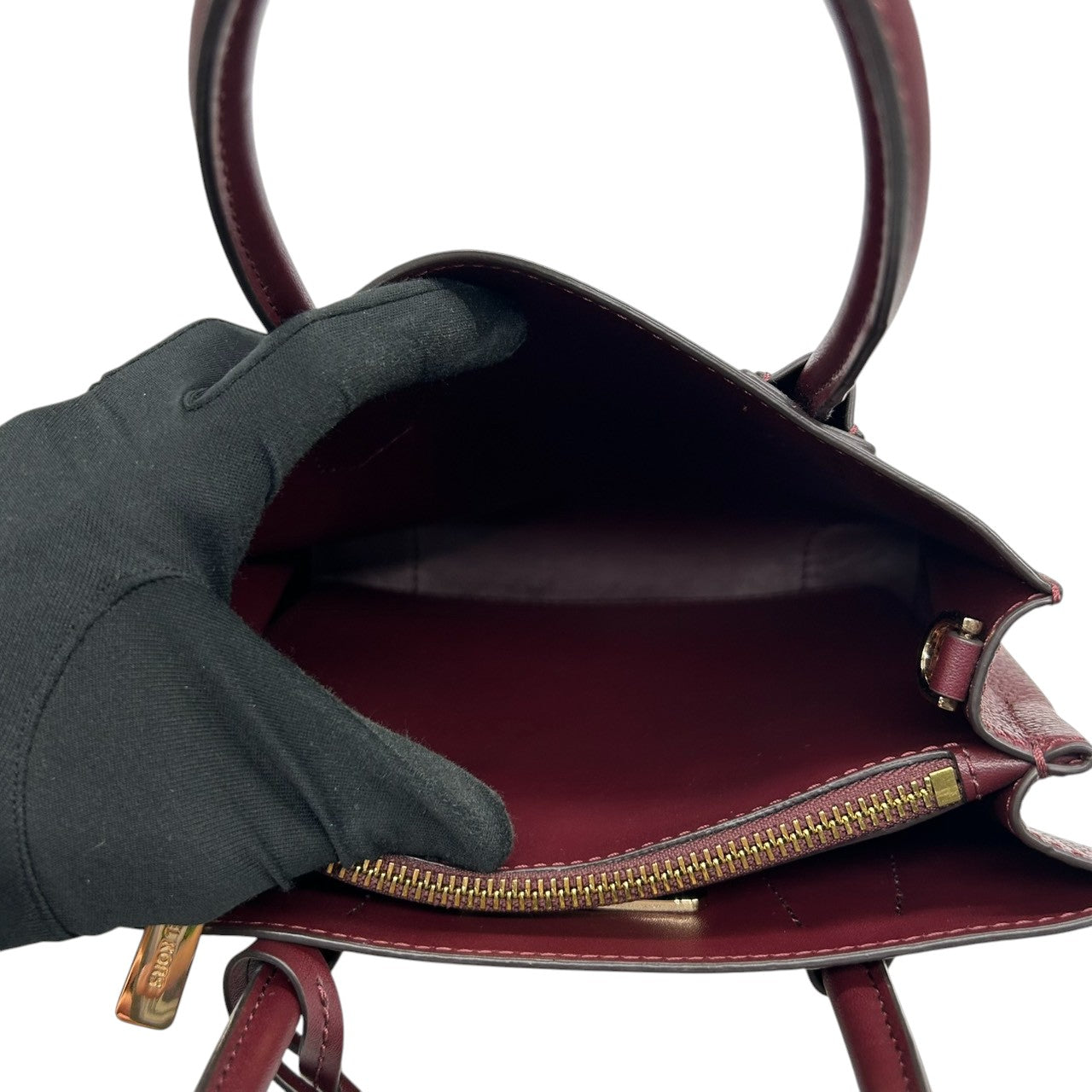 【極美品／未使用級】マイケルコース 2WAY ハンドバッグ ショルダーバッグ レザー ボルドー レッド系 レディース MKチャーム 斜め掛け可 自立可 MICHAEL KORS サッチェルバッグ エレガント コンパクト E10