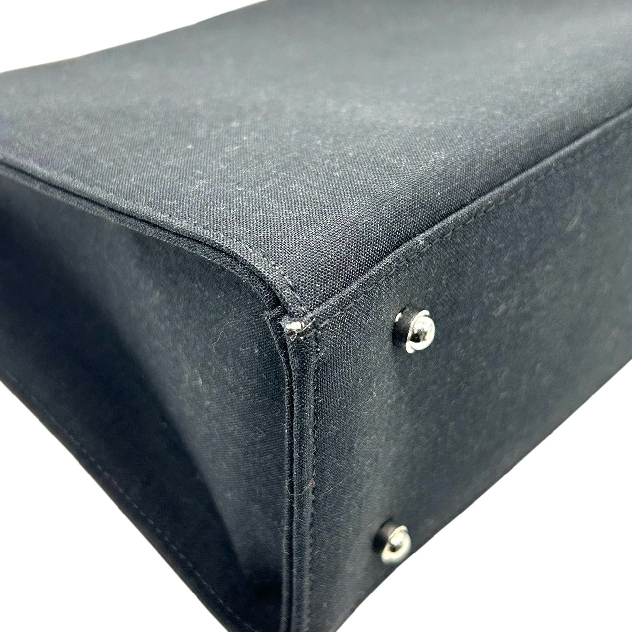 【美品】ケイトスペード ナイロン レザー トートバッグ ブラック A4収納可 肩掛け可 レディース kate spade new york ハンドバッグ 軽量 通勤通学 ビジネス シンプルデザイン クラシック 自立可 s84