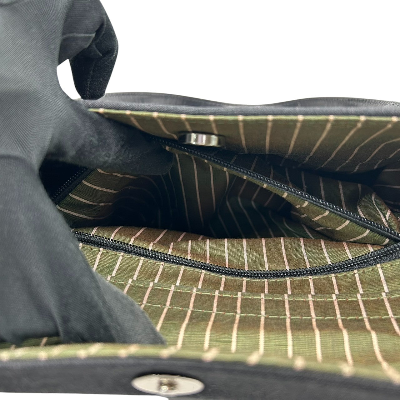 【美品】ケイトスペード ナイロン レザー トートバッグ ブラック A4収納可 肩掛け可 レディース kate spade new york ハンドバッグ 軽量 通勤通学 ビジネス シンプルデザイン クラシック 自立可 s84