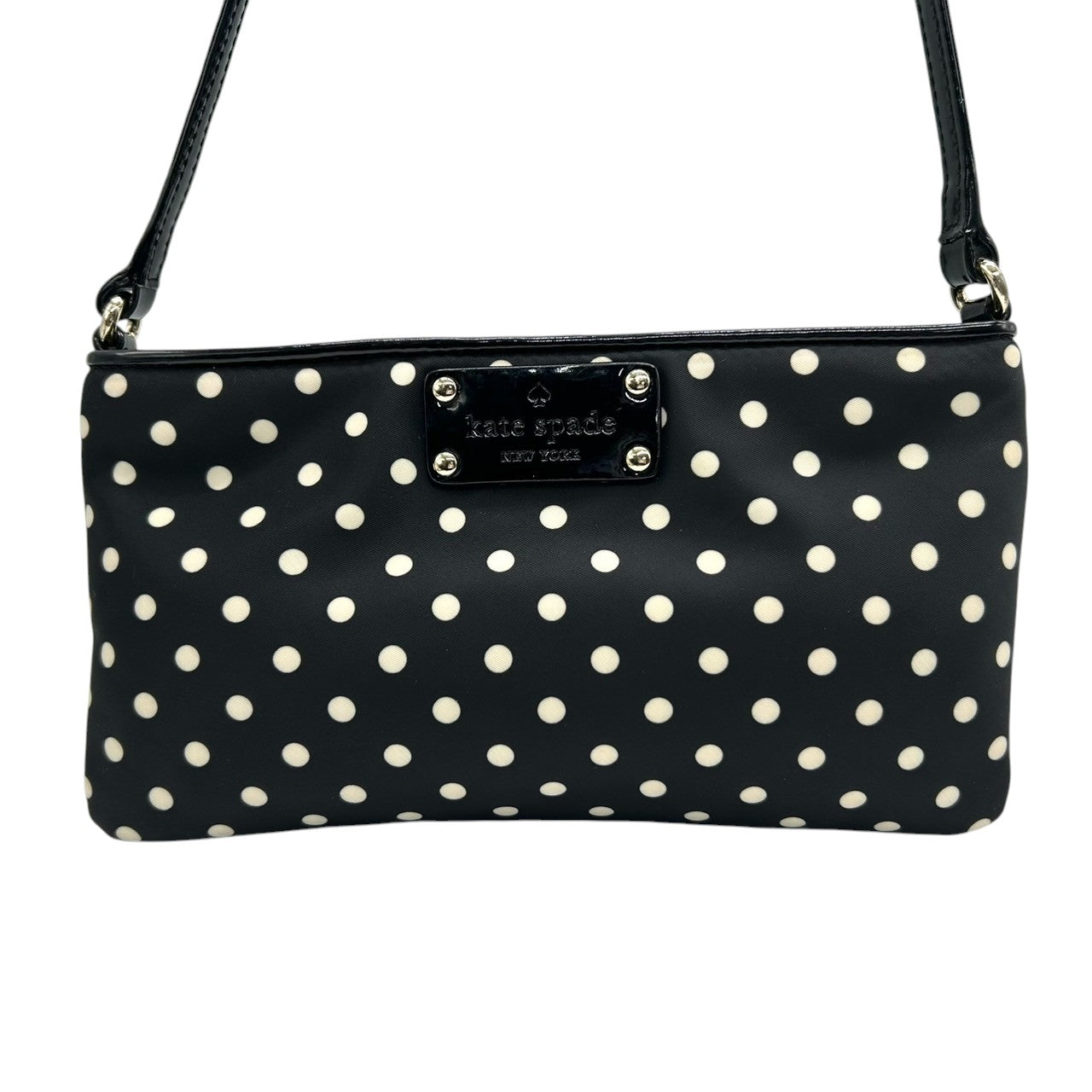 【美品】ケイトスペード ドット柄 ショルダーバッグ ナイロン パテントレザー ブラック ホワイト レディース kate spade new york ポシェット 斜め掛け可 ロゴプレート ミニバッグ フェミニンデザイン U6