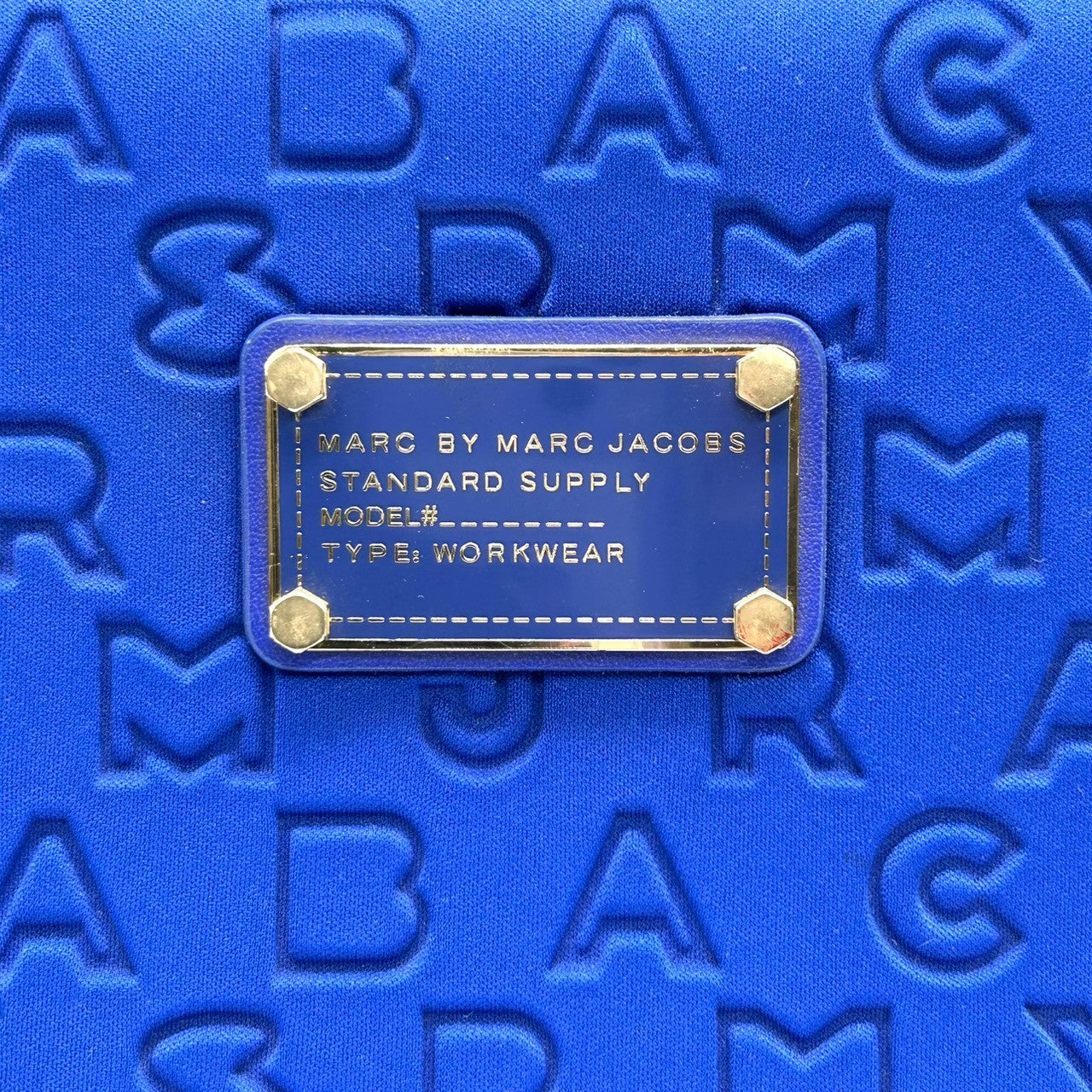 マークバイマークジェイコブス PCケース パソコンケース ナイロン ブルー ロゴ総柄 エンボス タブレットケース クラッチバッグ メンズ レディース MARC BY MARC JACOBS STANDARD SUPPLY WORKWEAR U6