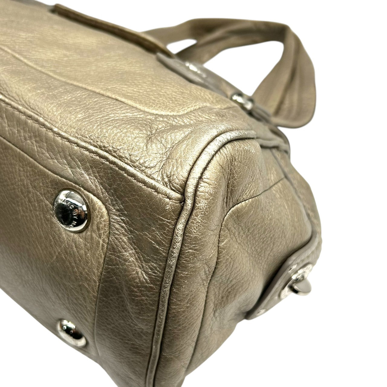 マークバイマークジェイコブス レザー ハンドバッグ ショルダーバッグ メタリックブロンズ 本革 レディース 肩掛け ワンショルダー ターンロック 大容量 通勤通学 MARC BY MARC JACOBS エレガントデザイン U6