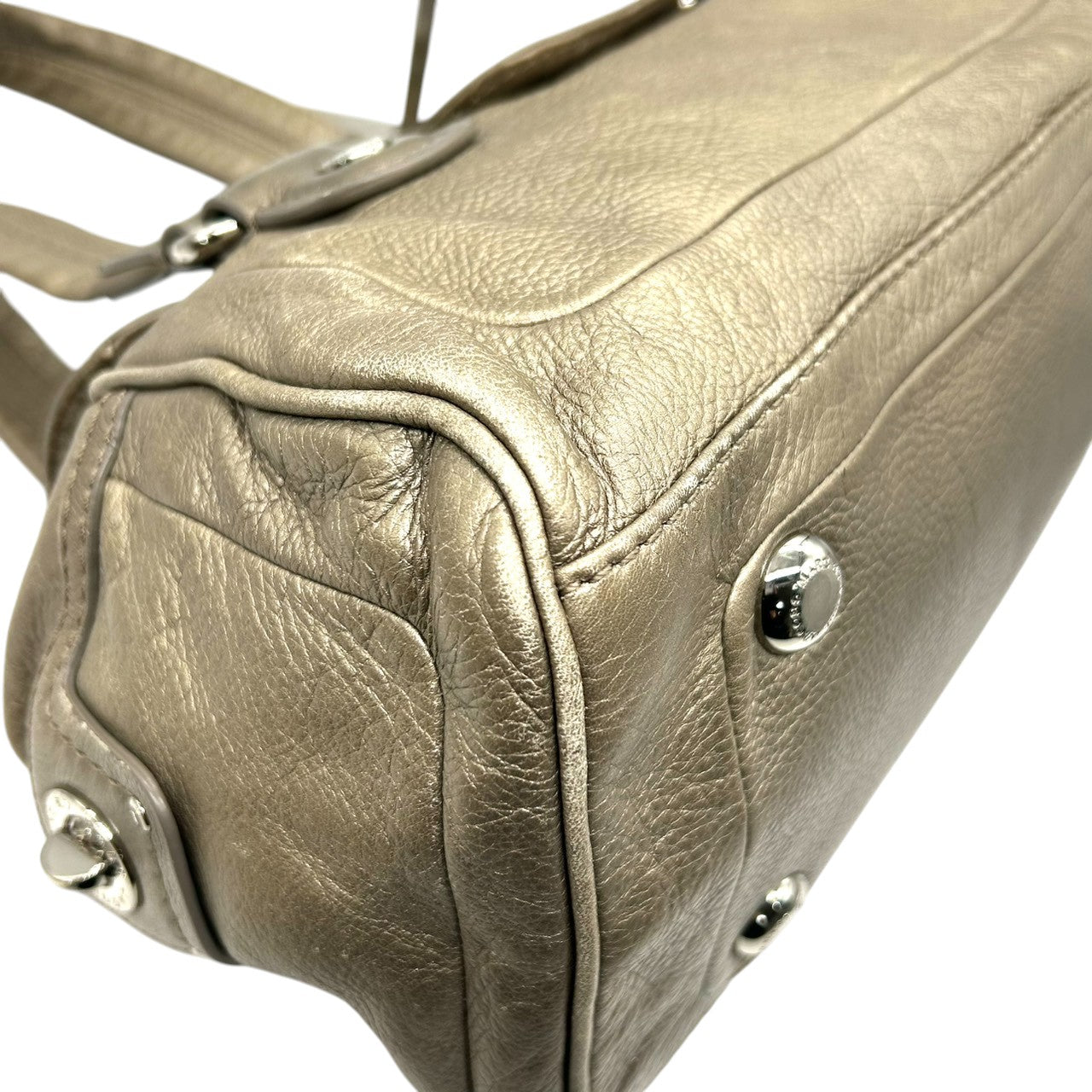 マークバイマークジェイコブス レザー ハンドバッグ ショルダーバッグ メタリックブロンズ 本革 レディース 肩掛け ワンショルダー ターンロック 大容量 通勤通学 MARC BY MARC JACOBS エレガントデザイン U6