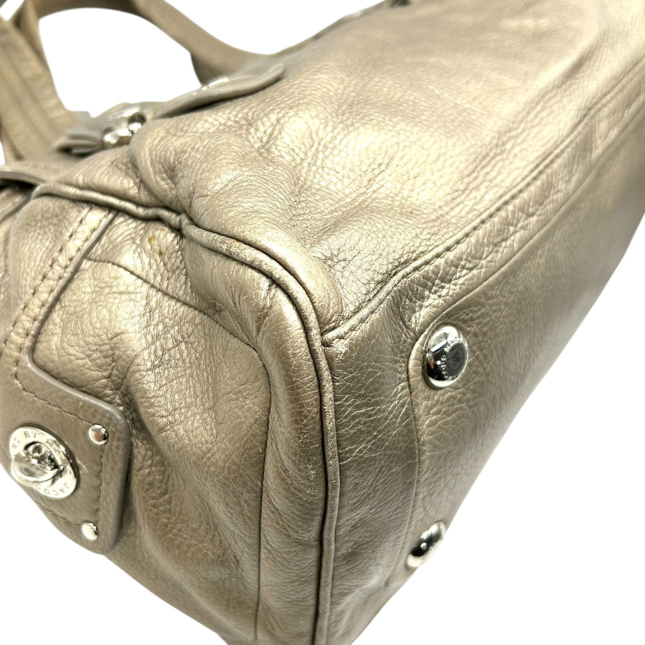 マークバイマークジェイコブス レザー ハンドバッグ ショルダーバッグ メタリックブロンズ 本革 レディース 肩掛け ワンショルダー ターンロック 大容量 通勤通学 MARC BY MARC JACOBS エレガントデザイン U6