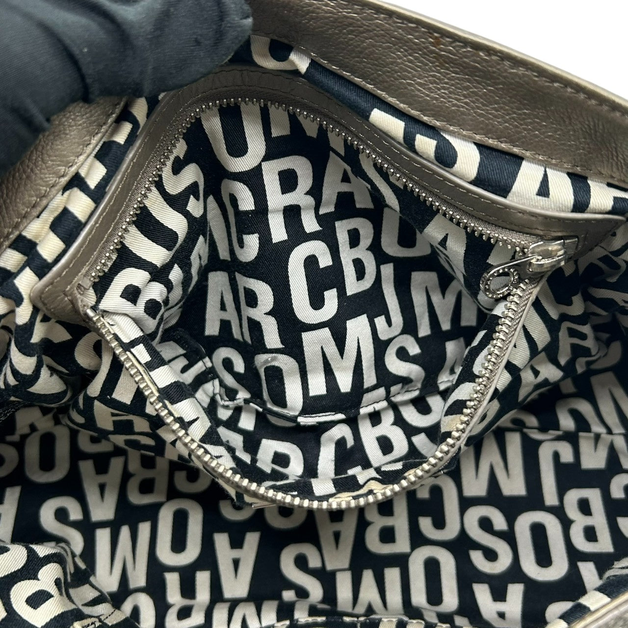 マークバイマークジェイコブス レザー ハンドバッグ ショルダーバッグ メタリックブロンズ 本革 レディース 肩掛け ワンショルダー ターンロック 大容量 通勤通学 MARC BY MARC JACOBS エレガントデザイン U6