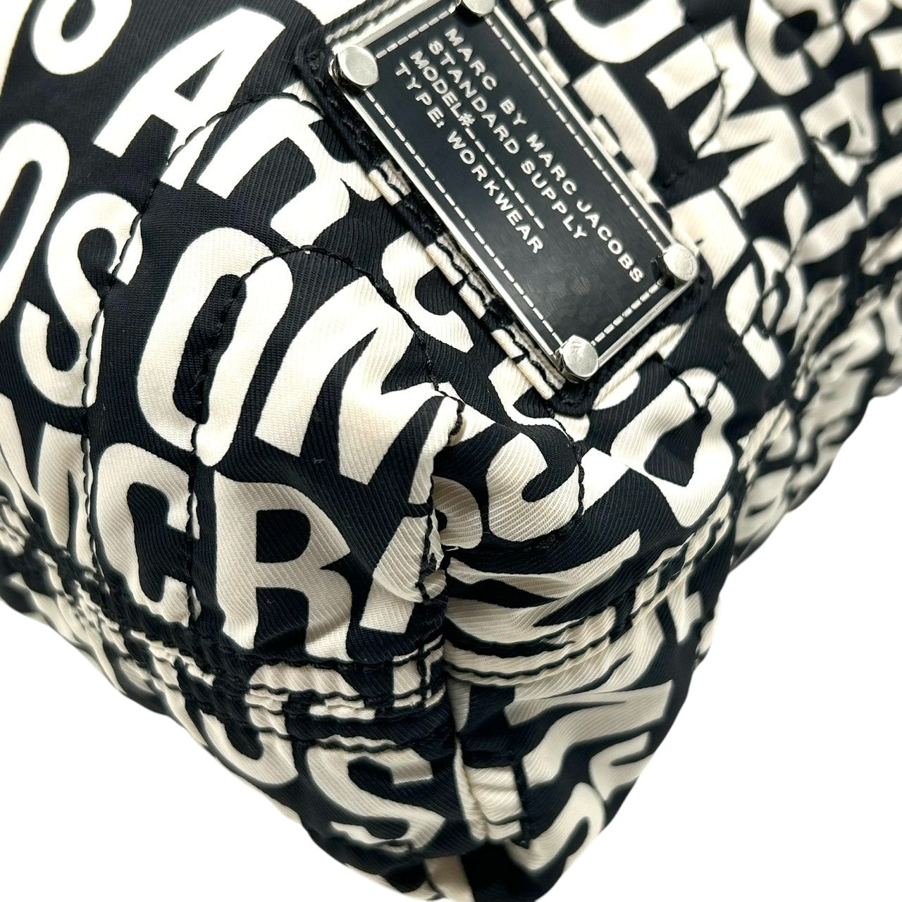 【美品／ポーチ付】マークバイマークジェイコブス 2WAY トートバッグ ナイロン ロゴ総柄 A4可 大容量 マザーズバッグ レディース MARC BY MARC JACOBS STANDARD SUPPLY ショルダーバッグ 軽量 U5