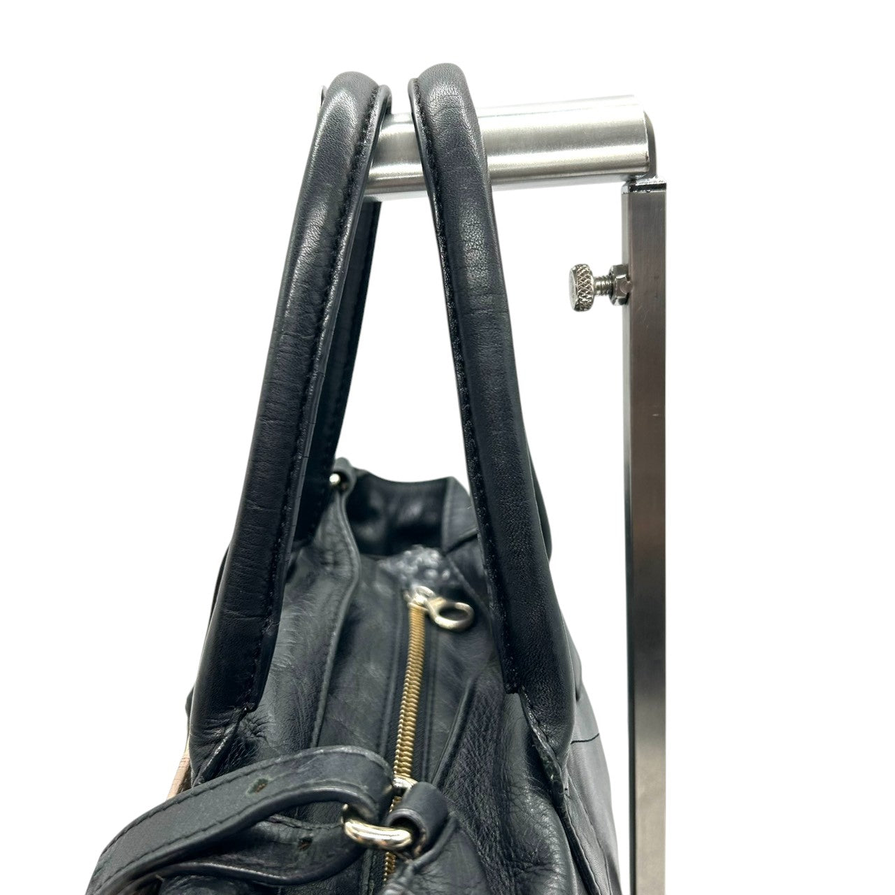 シーバイクロエ APRIL 2WAY ハンドバッグ ショルダーバッグ レザー トリコロール A4可 レディース 斜め掛け可 SEE BY CHLOE ブラック ベージュ ブルー 大容量 ロゴプレート 通勤通学 エレガント 自立可 U9