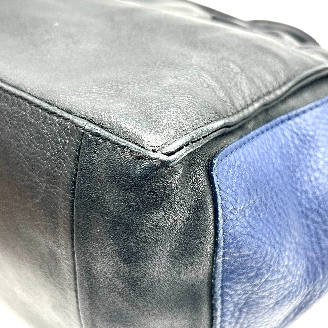 シーバイクロエ APRIL 2WAY ハンドバッグ ショルダーバッグ レザー トリコロール A4可 レディース 斜め掛け可 SEE BY CHLOE ブラック ベージュ ブルー 大容量 ロゴプレート 通勤通学 エレガント 自立可 U9