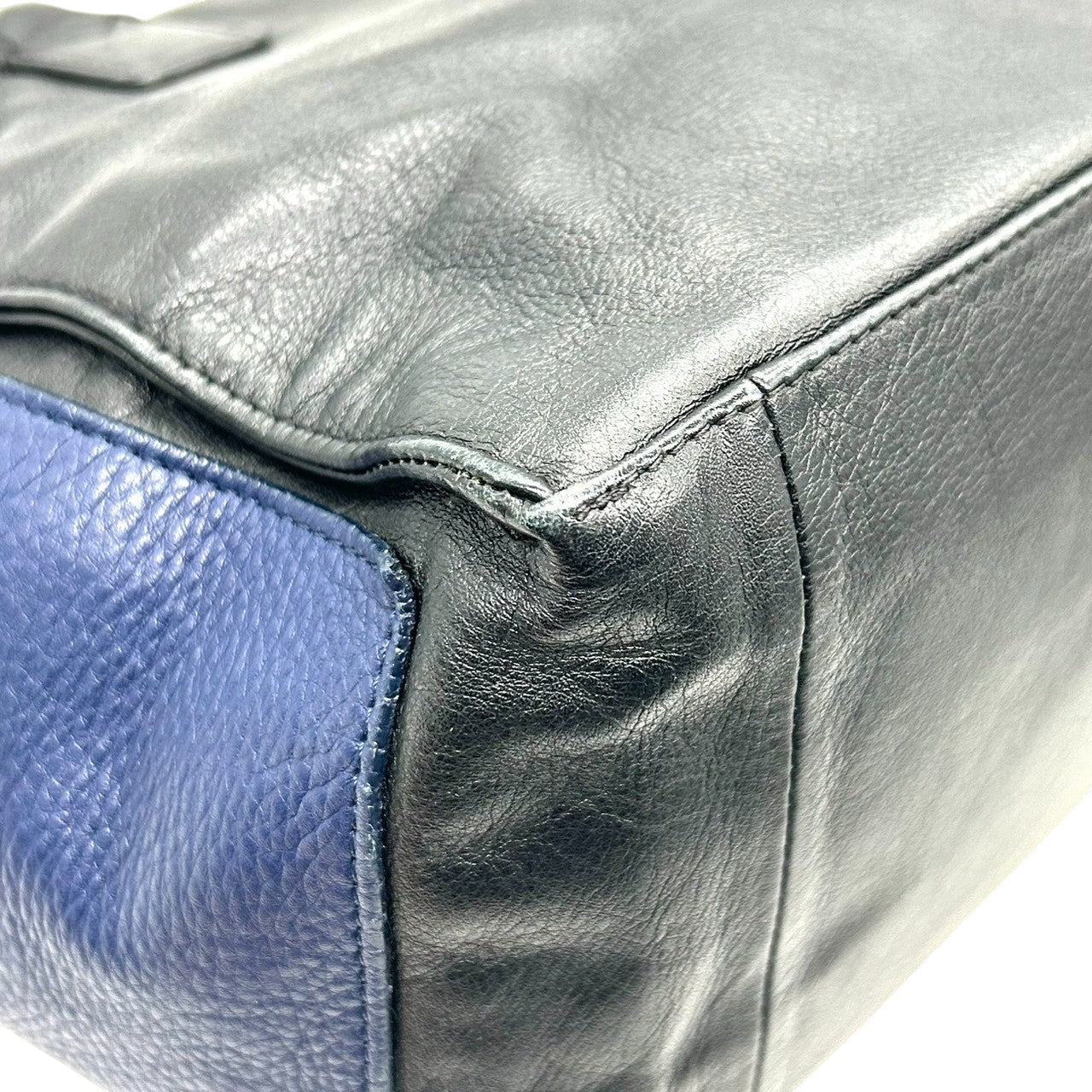 シーバイクロエ APRIL 2WAY ハンドバッグ ショルダーバッグ レザー トリコロール A4可 レディース 斜め掛け可 SEE BY CHLOE ブラック ベージュ ブルー 大容量 ロゴプレート 通勤通学 エレガント 自立可 U9