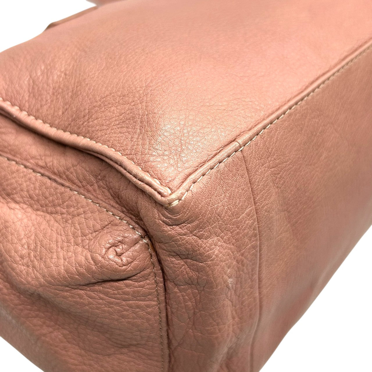 【美品】シーバイクロエ APRIL 2WAY ハンドバッグ ショルダーバッグ レザー バイカラー ピンクベージュ レディース 斜め掛け可 SEE BY CHLOE エイプリル ロゴプレート エレガント フェミニン コンパクトデザイン U9