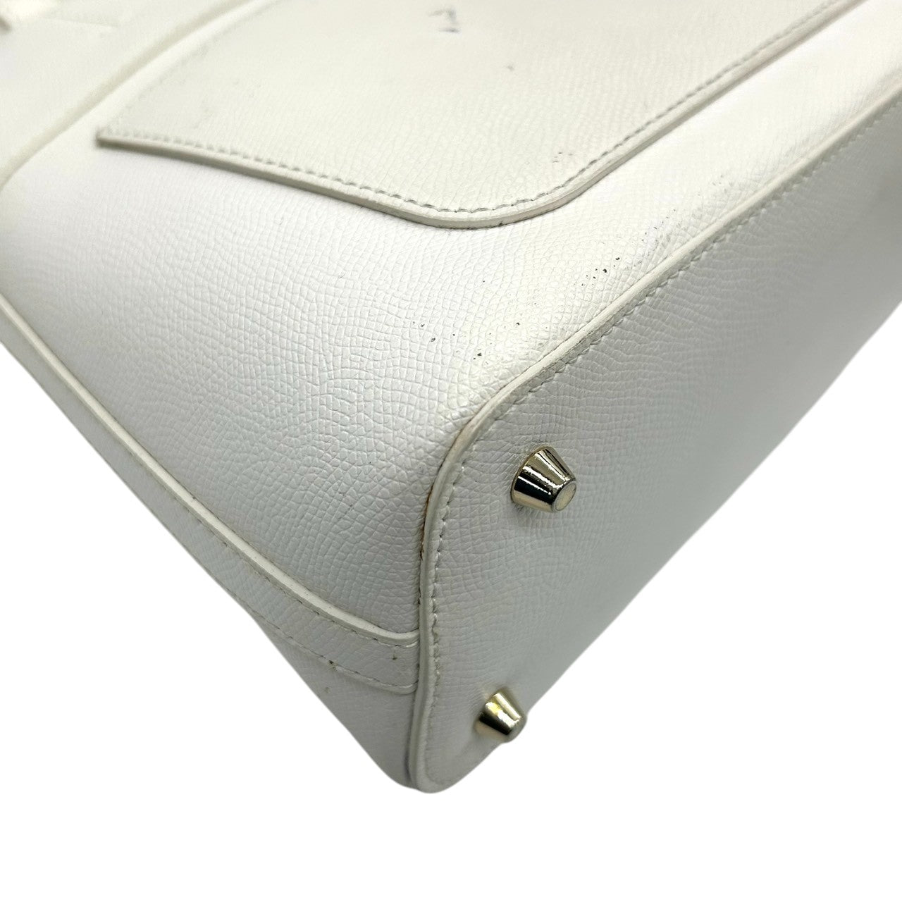 フルラ パイパー 2WAY ハンドバッグ ショルダーバッグ レザー ホワイト 白 レディース FURLA PIPER 斜め掛け可 クロスボディ ドーム型 カデナ 南京錠付き エレガント 定番人気モデル 自立可 s43