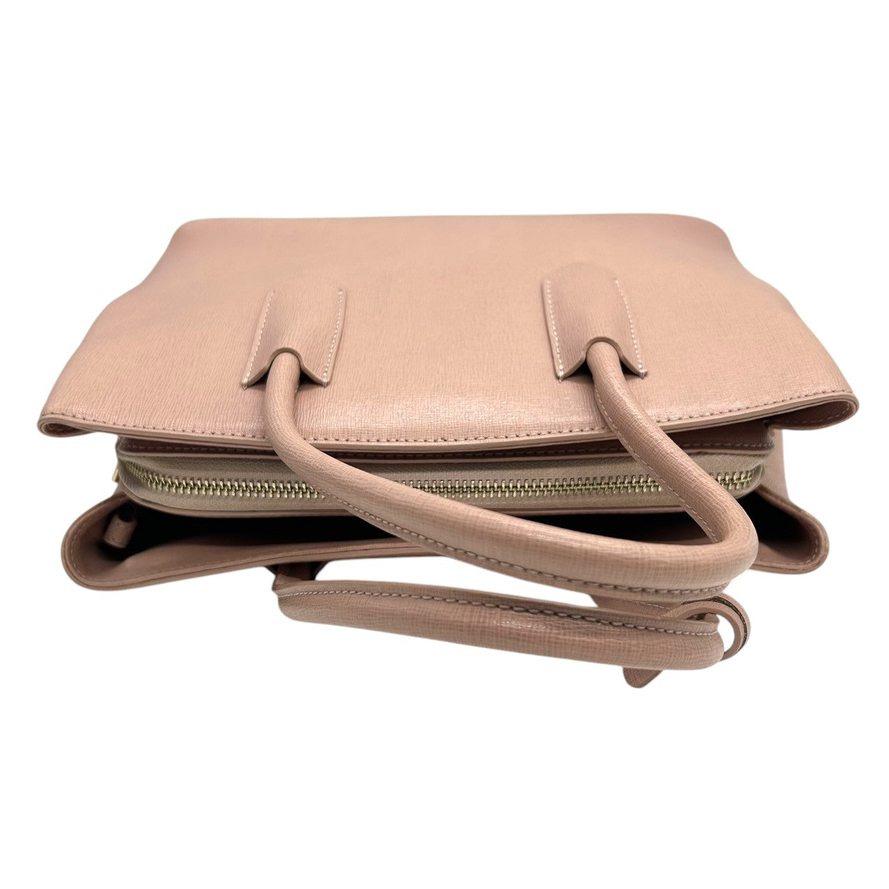 【美品】フルラ テッサ 2WAY ハンドバッグ ショルダーバッグ A4可 レザー ピンクベージュ レディース FURLA TESSA 斜め掛け可 通勤通学 ビジネス 自立可 Fチャーム付き エレガント フェミニン 人気モデル s43