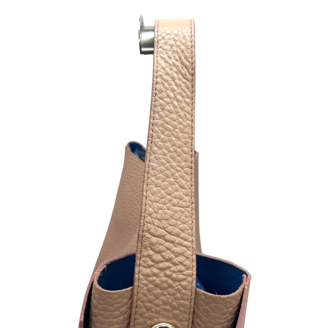 【美品】フルラ カプリッチョ 2WAY ショルダーバッグ ハンドバッグ レザー ピンクベージュ レディース A4可 FURLA CAPRICCIO ワンショルダー 斜め掛け可 通勤通学 大容量 バイカラーデザイン エレガント U9