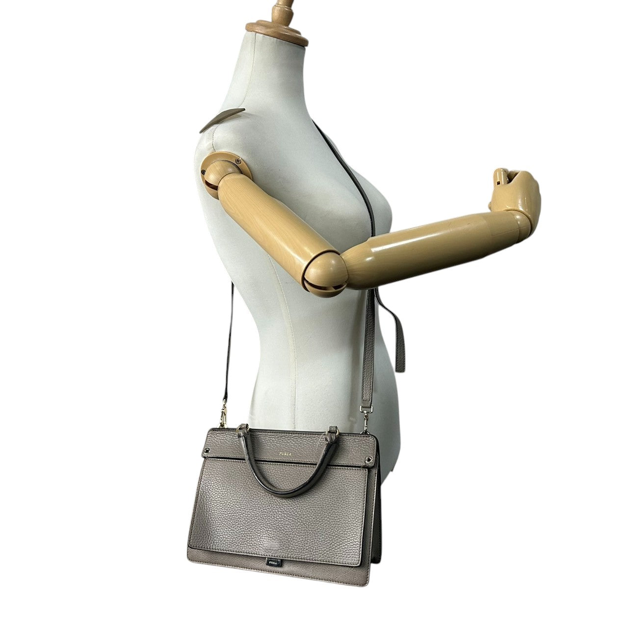 【美品】フルラ ネット 2WAY ハンドバッグ ショルダーバッグ レザー グレージュ レディース FURLA NET トップハンドル 斜め掛け可 自立可 通勤 フォーマル エレガント イタリア製 コンパクト 人気モデル s82