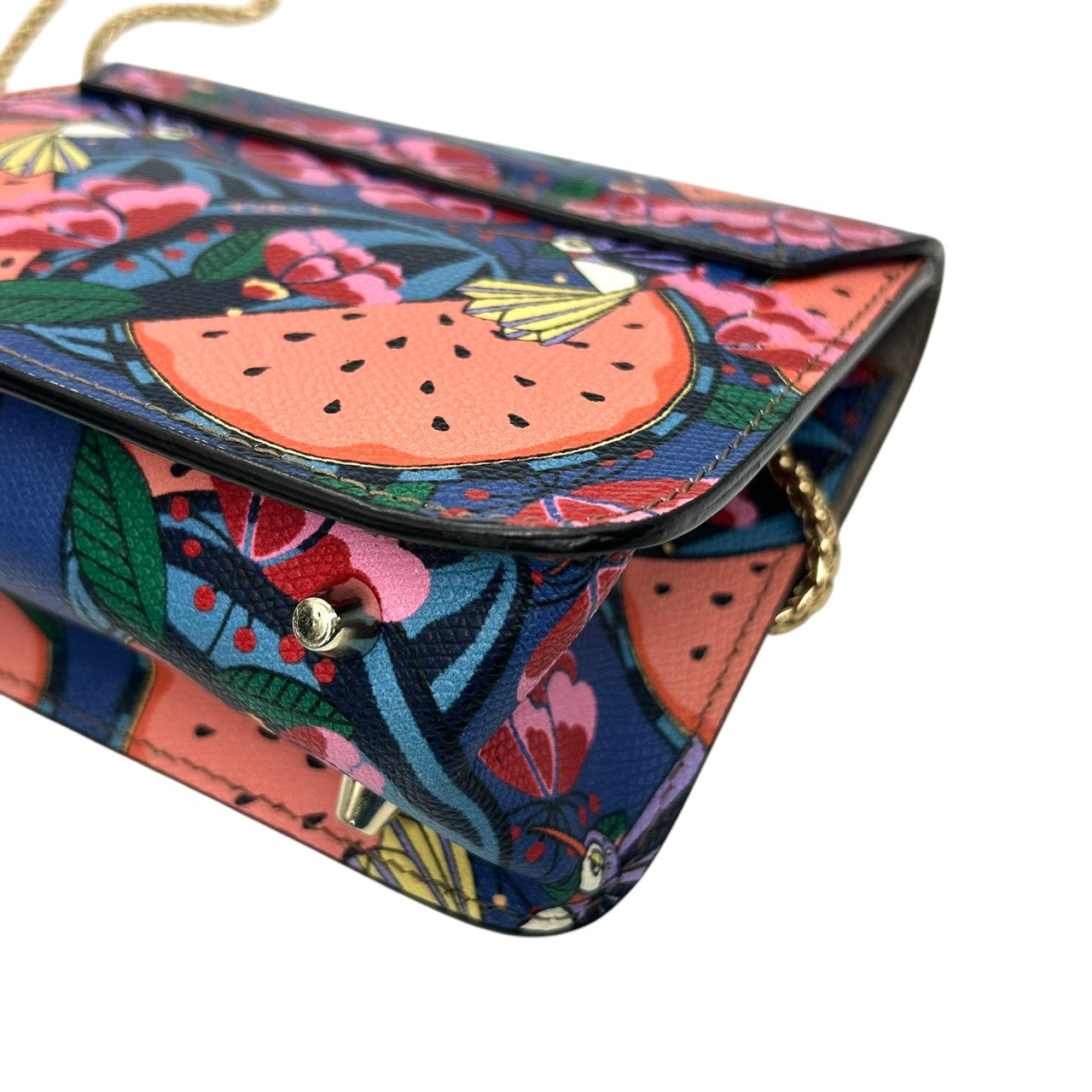 【美品】フルラ メトロポリス チェーンショルダーバッグ PVC 総柄 スイカ 鳥 マルチカラー レディース FURLA METROPOLIS 斜め掛け可 ポシェット ミニバッグ 限定 希少デザイン ゴールド金具 s30