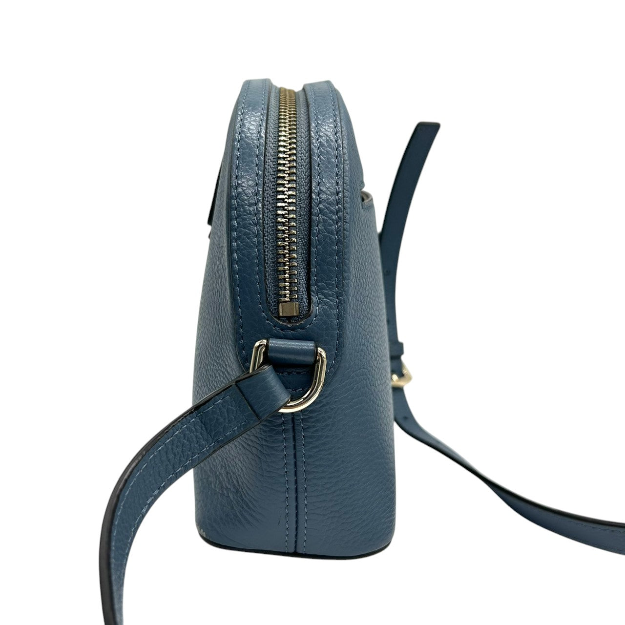 フルラ アヴリル ショルダーバッグ カメラバッグ レザー ブルー レディース FURLA AVRIL 斜め掛け可 クロスボディ ポシェット ミニバッグ コンパクト Fロゴ アーチロゴ ドーム型 人気モデル くすみブルー s30