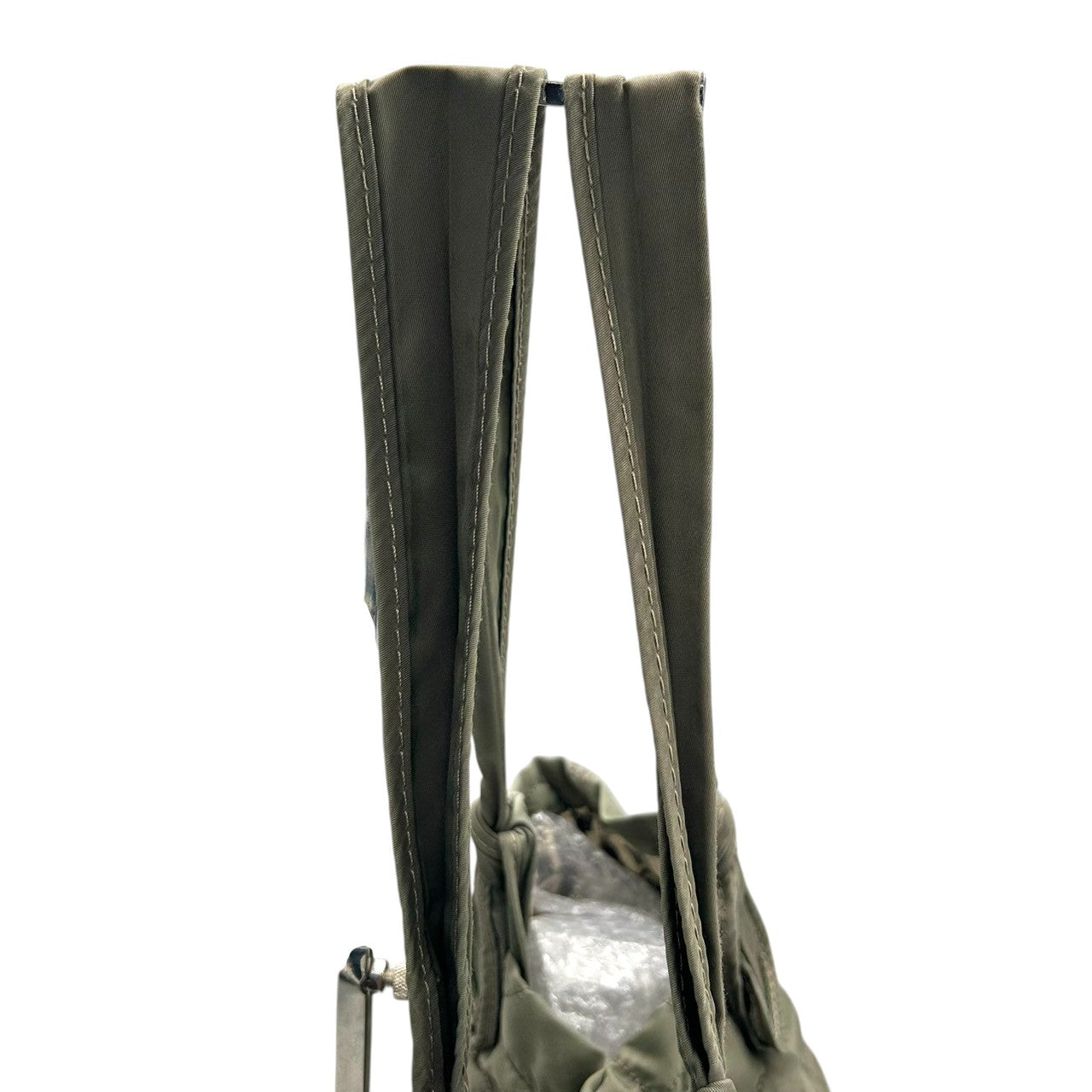 【美品】マークバイマークジェイコブス ナイロン キルティング トートバッグ ロゴ A4可 大容量 マザーズバッグ カーキ レディース MARC BY MARC JACOBS STANDARD SUPPLY 肩掛け ワンショルダー 軽量 s30