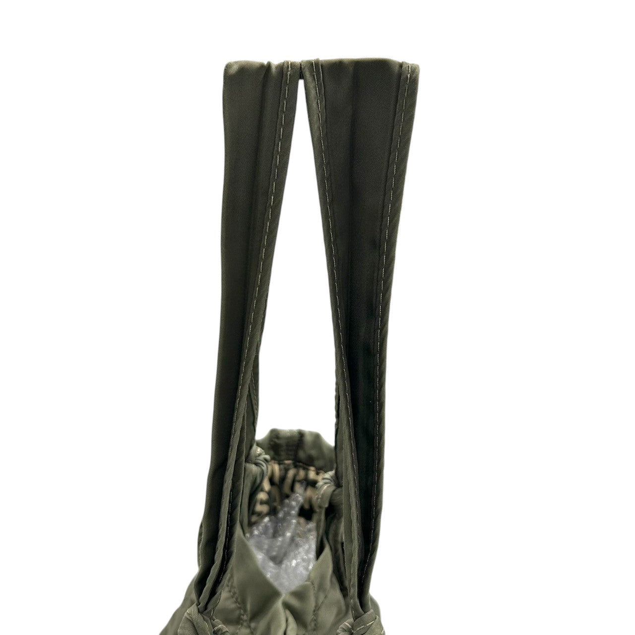 【美品】マークバイマークジェイコブス ナイロン キルティング トートバッグ ロゴ A4可 大容量 マザーズバッグ カーキ レディース MARC BY MARC JACOBS STANDARD SUPPLY 肩掛け ワンショルダー 軽量 s30