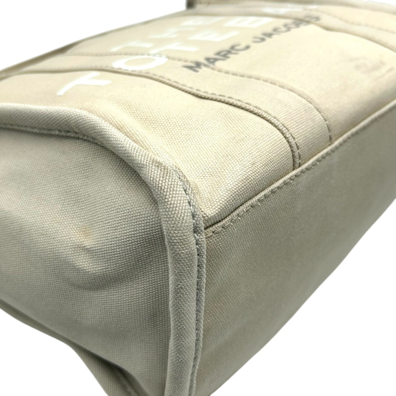 マークジェイコブス THE TOTE BAG 2WAY キャンバス トートバッグ ベージュ レディース メンズ A4可 斜め掛け可 大容量 MARC JACOBS ザ トートバッグ 定番 人気モデル (ショルダーストラップ社外品) s30