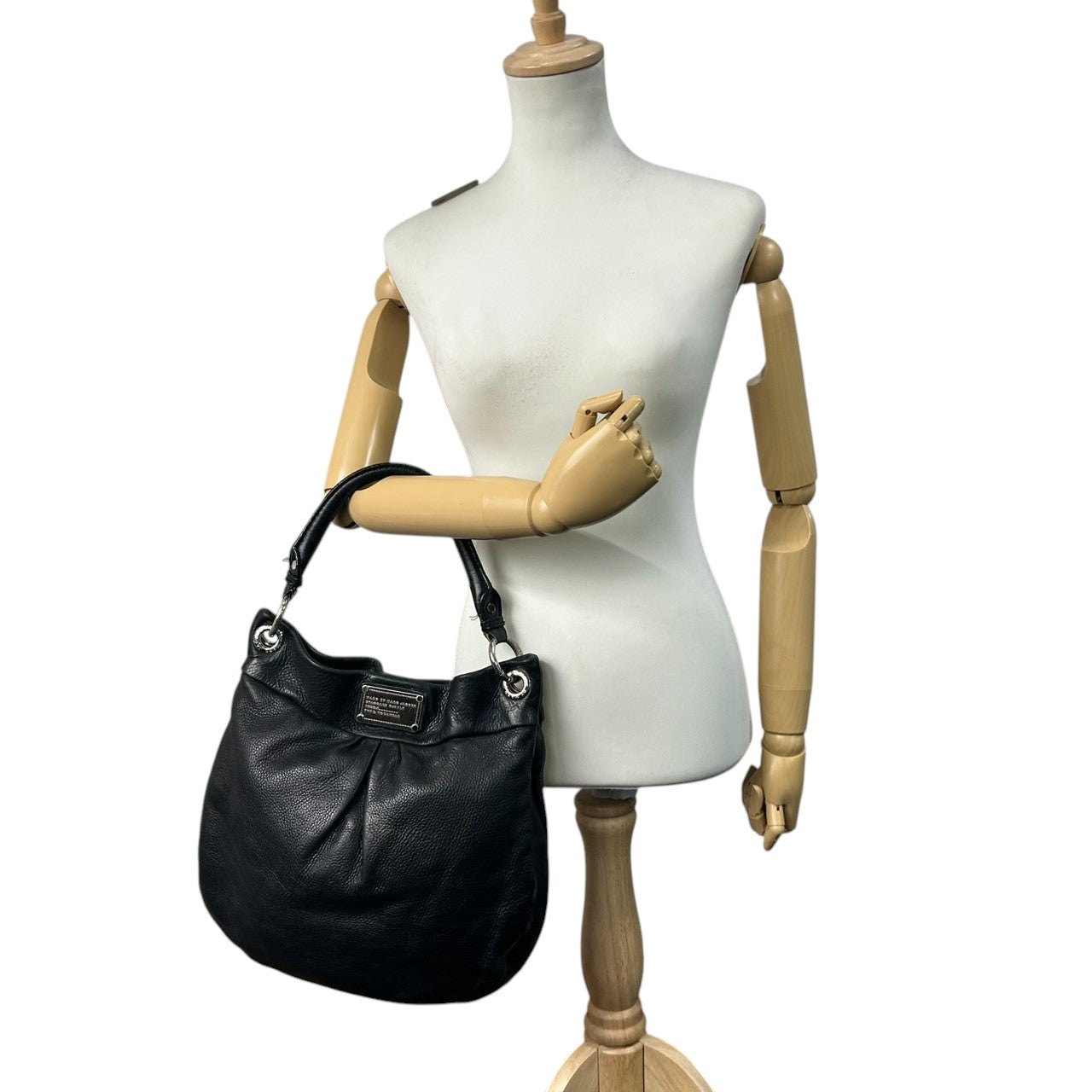 マークバイマークジェイコブス 2WAY ハンドバッグ ショルダーバッグ レザー 本革 ブラック レディース STANDARD SUPPLY 斜め掛け可 肩掛け可 A4収納可 大容量 ギャザーデザイン ホーボーバッグ エレガント 人気モデル s30
