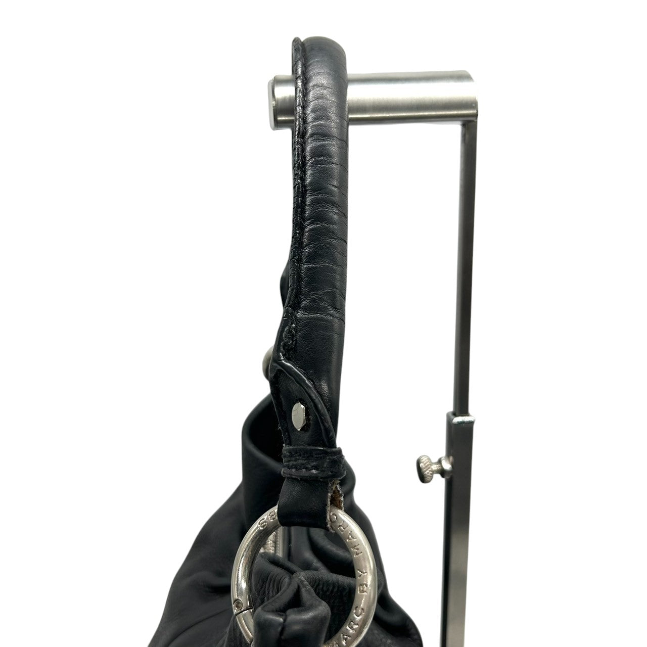 マークバイマークジェイコブス 2WAY ハンドバッグ ショルダーバッグ レザー 本革 ブラック レディース STANDARD SUPPLY 斜め掛け可 肩掛け可 A4収納可 大容量 ギャザーデザイン ホーボーバッグ エレガント 人気モデル s30