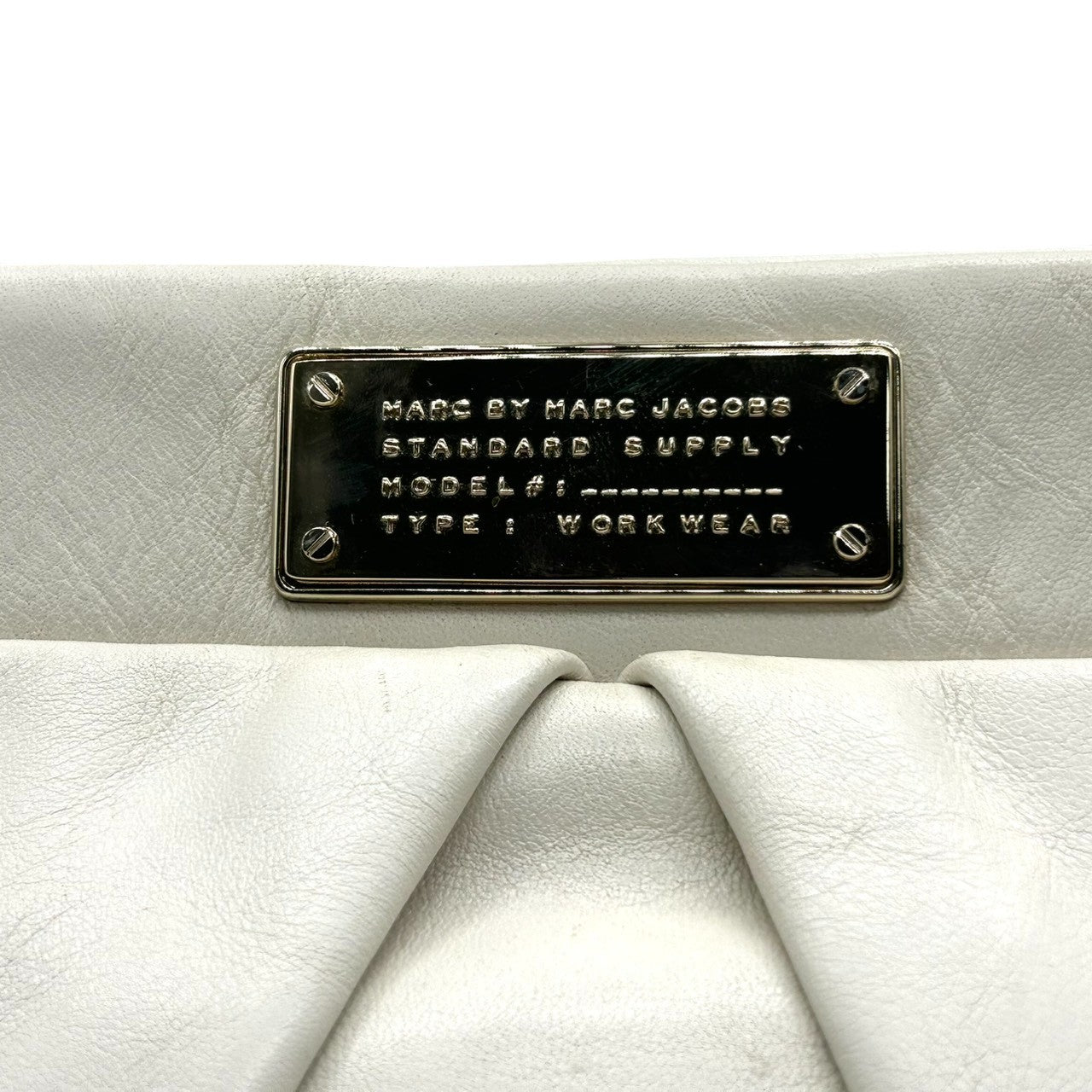【未使用級／美品】マークバイマークジェイコブス がま口 クラッチバッグ レザー ホワイト系 レディース パーティバッグ MARC BY MARC JACOBS STANDARD SUPPLY ギャザー エレガント フェミニン s30