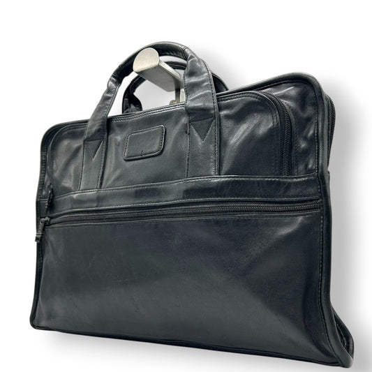 トゥミ TUMI ビジネスバッグ ブリーフケース ハンドバッグ 907D3 高級 レザー 本革 ナッパレザー A4 PC収納可 ラップトップケース ブラック 黒 メンズ 紳士 通勤 ビジネス スタイリッシュ スリム 薄型 フォーマル エレガント 高耐久 X3