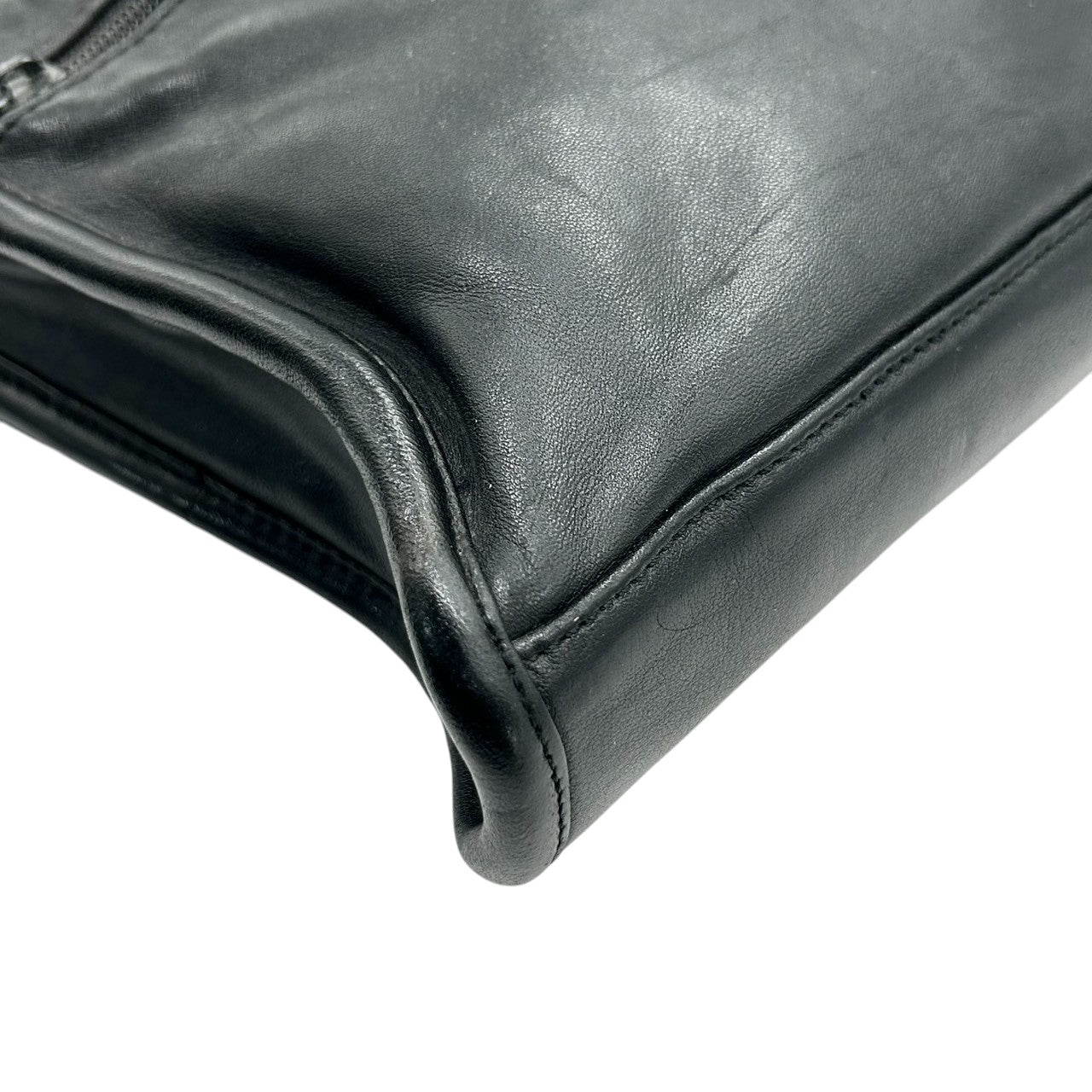 トゥミ TUMI ビジネスバッグ ブリーフケース ハンドバッグ 907D3 高級 レザー 本革 ナッパレザー A4 PC収納可 ラップトップケース ブラック 黒 メンズ 紳士 通勤 ビジネス スタイリッシュ スリム 薄型 フォーマル エレガント 高耐久 X3