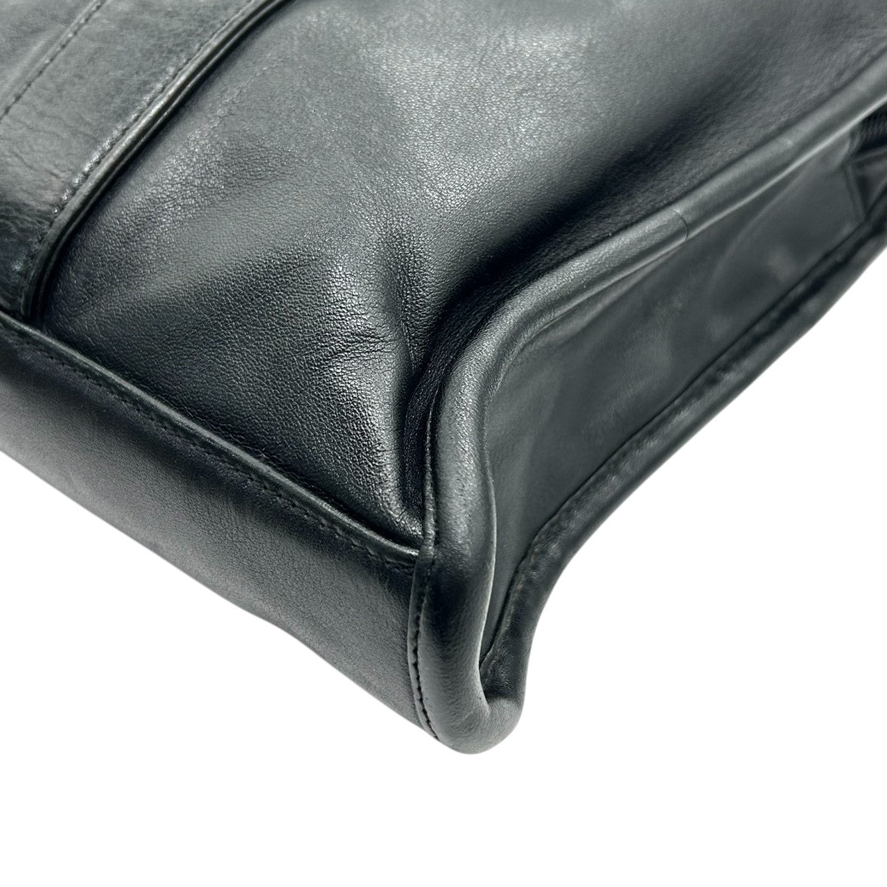 トゥミ TUMI ビジネスバッグ ブリーフケース ハンドバッグ 907D3 高級 レザー 本革 ナッパレザー A4 PC収納可 ラップトップケース ブラック 黒 メンズ 紳士 通勤 ビジネス スタイリッシュ スリム 薄型 フォーマル エレガント 高耐久 X3