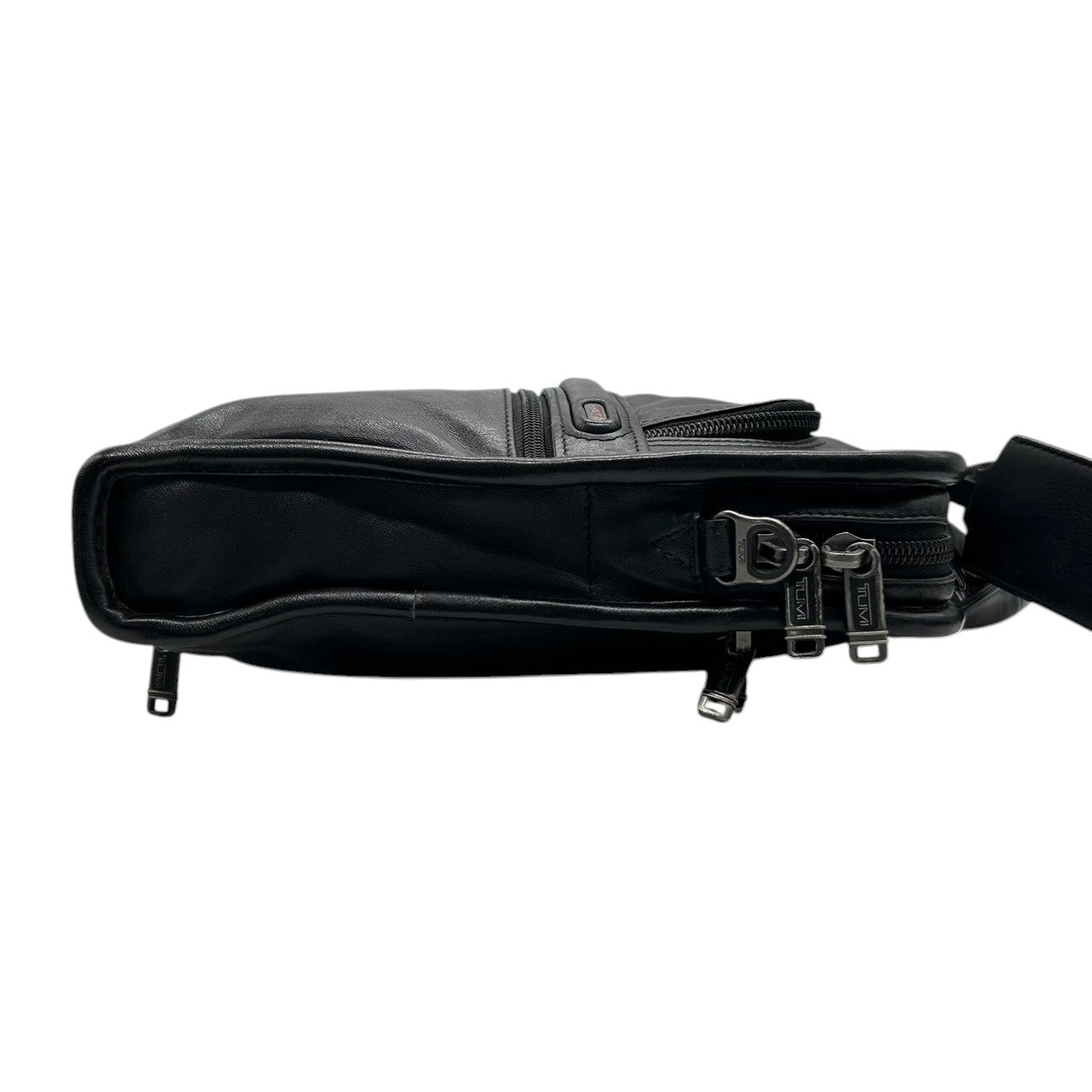 【美品】トゥミ TUMI ビジネスバッグ ブリーフケース 2WAY ショルダーバッグ 96101D4 レザー 本革 ナッパレザー ブラック 黒 A4 PC収納可 メンズ 通勤 出張 書類鞄 エレガント フォーマル 高耐久 ネームタグ付き X3