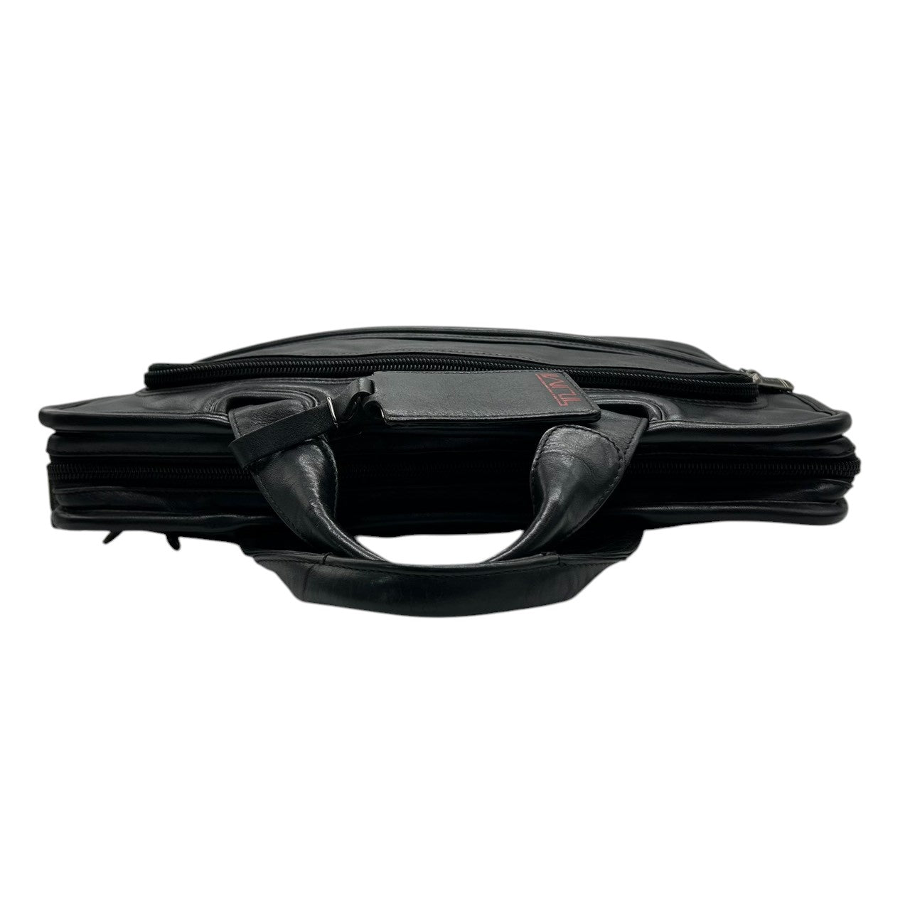 【美品】トゥミ TUMI ビジネスバッグ ブリーフケース 2WAY ショルダーバッグ 96101D4 レザー 本革 ナッパレザー ブラック 黒 A4 PC収納可 メンズ 通勤 出張 書類鞄 エレガント フォーマル 高耐久 ネームタグ付き X3