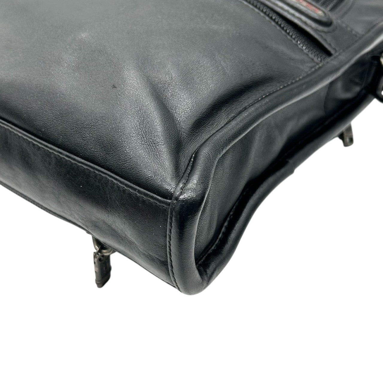 【美品】トゥミ TUMI ビジネスバッグ ブリーフケース 2WAY ショルダーバッグ 96101D4 レザー 本革 ナッパレザー ブラック 黒 A4 PC収納可 メンズ 通勤 出張 書類鞄 エレガント フォーマル 高耐久 ネームタグ付き X3