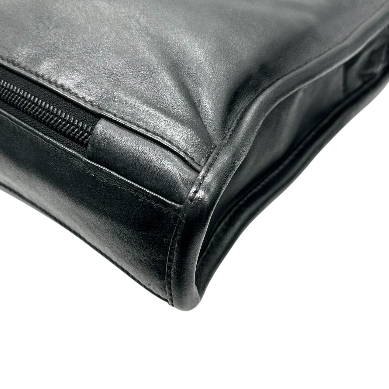 【美品】トゥミ TUMI ビジネスバッグ ブリーフケース 2WAY ショルダーバッグ 96101D4 レザー 本革 ナッパレザー ブラック 黒 A4 PC収納可 メンズ 通勤 出張 書類鞄 エレガント フォーマル 高耐久 ネームタグ付き X3