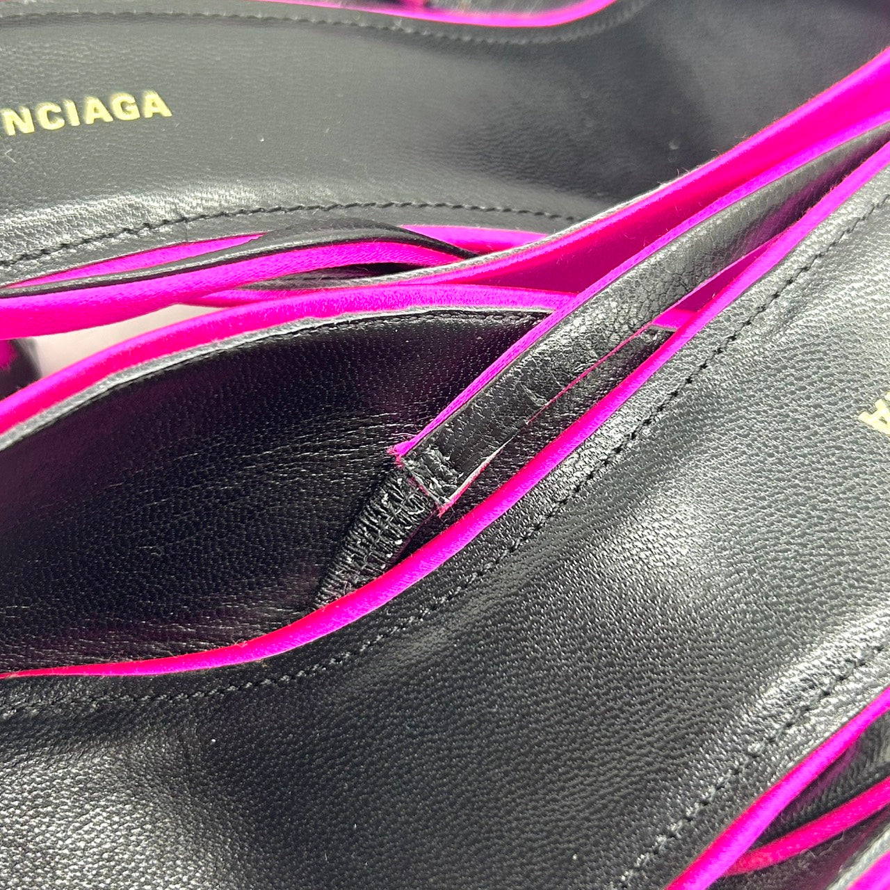 【未使用】バレンシアガ ナイフ リボン パンプス ミュール バックストラップ スリングバック ポインテッドトゥ サテン ピンク 36 23cm レディース 箱 保存袋 タグ付き キトゥンヒール エレガント モード パーティ CT1