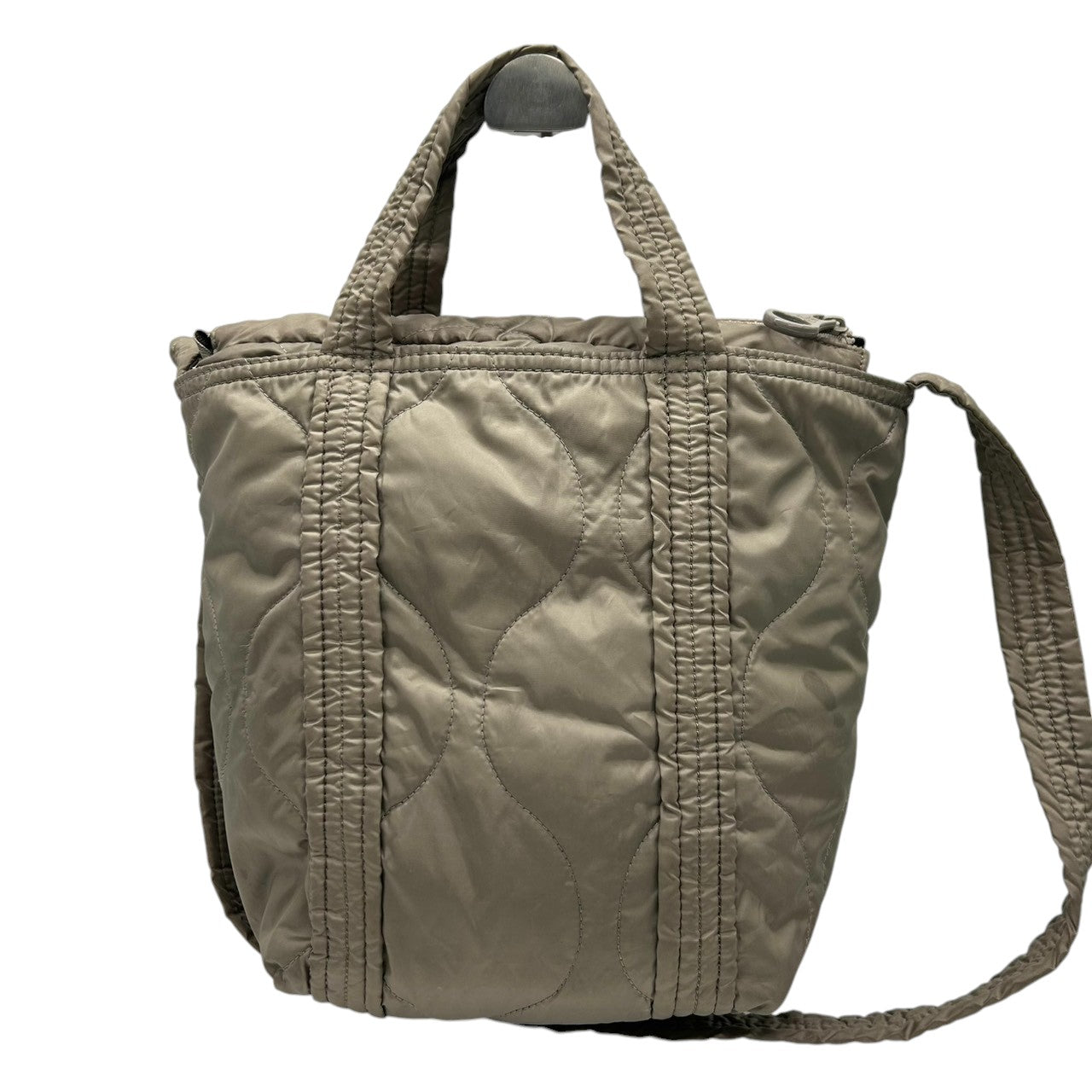 【美品】シーバイクロエ ジョイライダー トートバッグ ショルダーバッグ 2WAY キルティング ナイロン ロゴ A4収納可 大容量 斜め掛け可 軽量 レディース カジュアル フェミニン 通勤 通学 グリーン系 s97