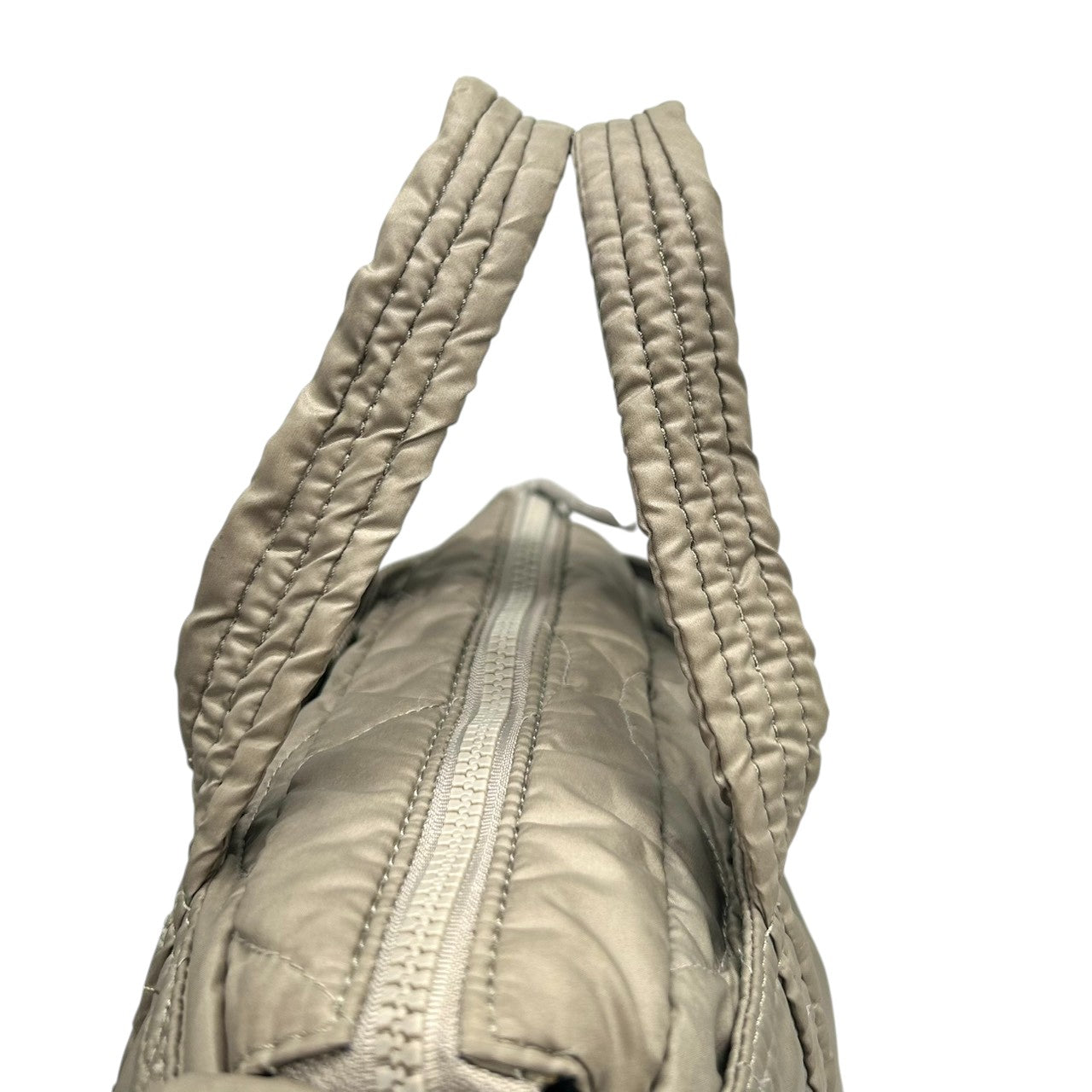 【美品】シーバイクロエ ジョイライダー トートバッグ ショルダーバッグ 2WAY キルティング ナイロン ロゴ A4収納可 大容量 斜め掛け可 軽量 レディース カジュアル フェミニン 通勤 通学 グリーン系 s97