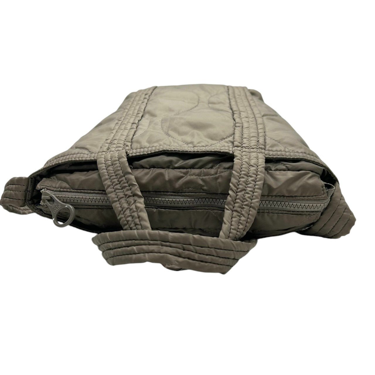 【美品】シーバイクロエ ジョイライダー トートバッグ ショルダーバッグ 2WAY キルティング ナイロン ロゴ A4収納可 大容量 斜め掛け可 軽量 レディース カジュアル フェミニン 通勤 通学 グリーン系 s97